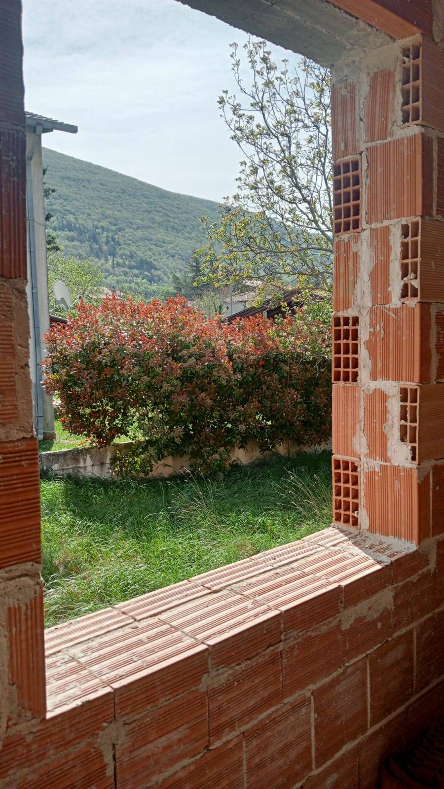 Casa singola in vendita a Fabriano, Campodonico