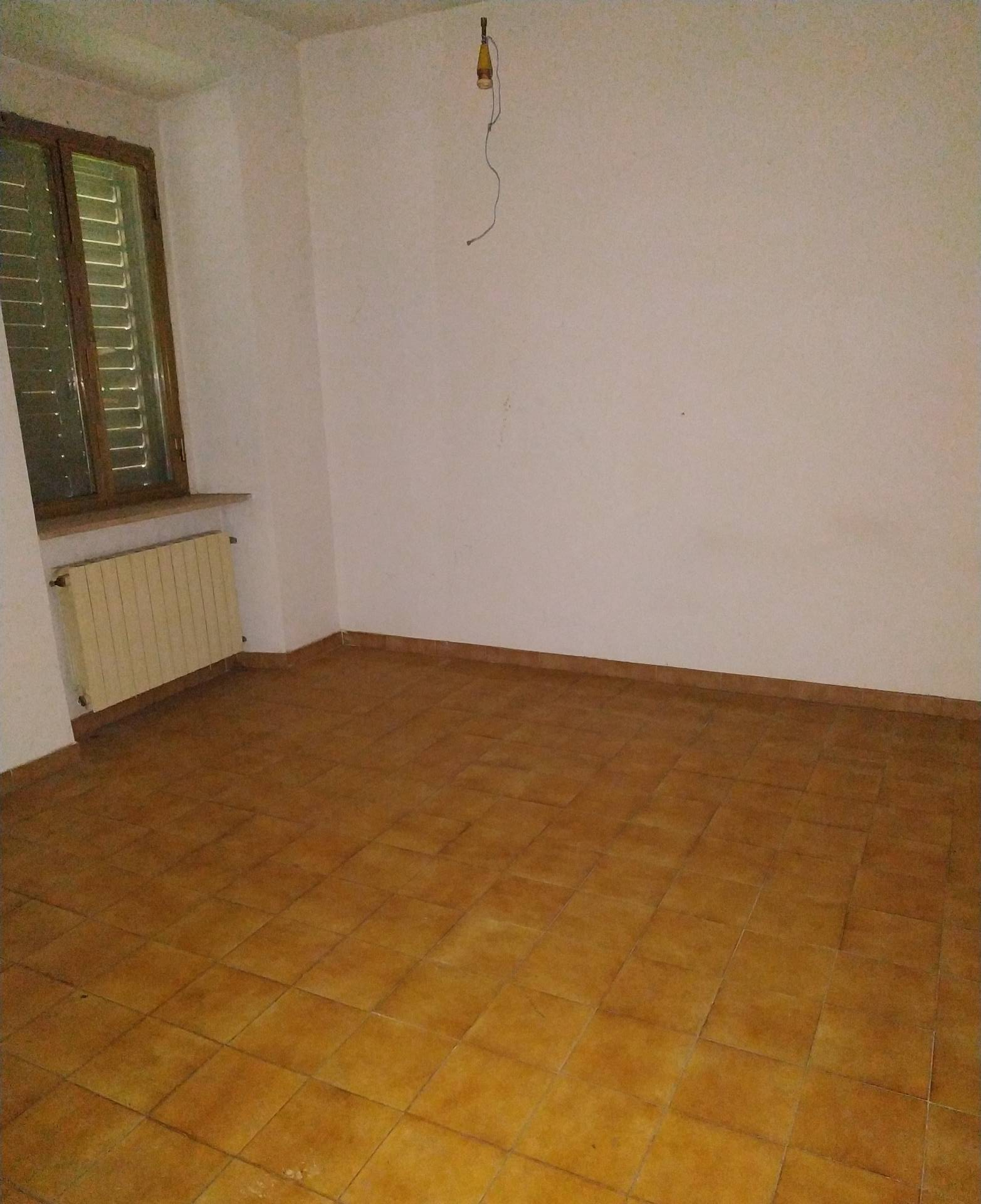 Appartamento in vendita a Genga