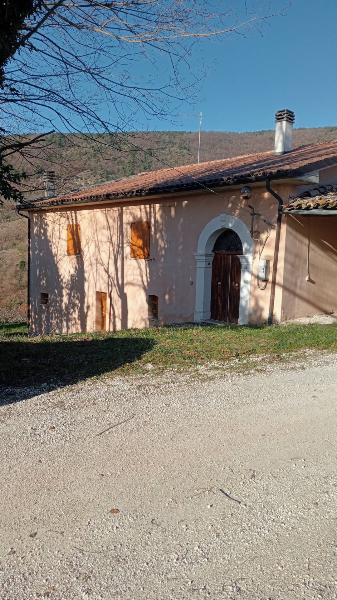 Casa singola in vendita a Genga