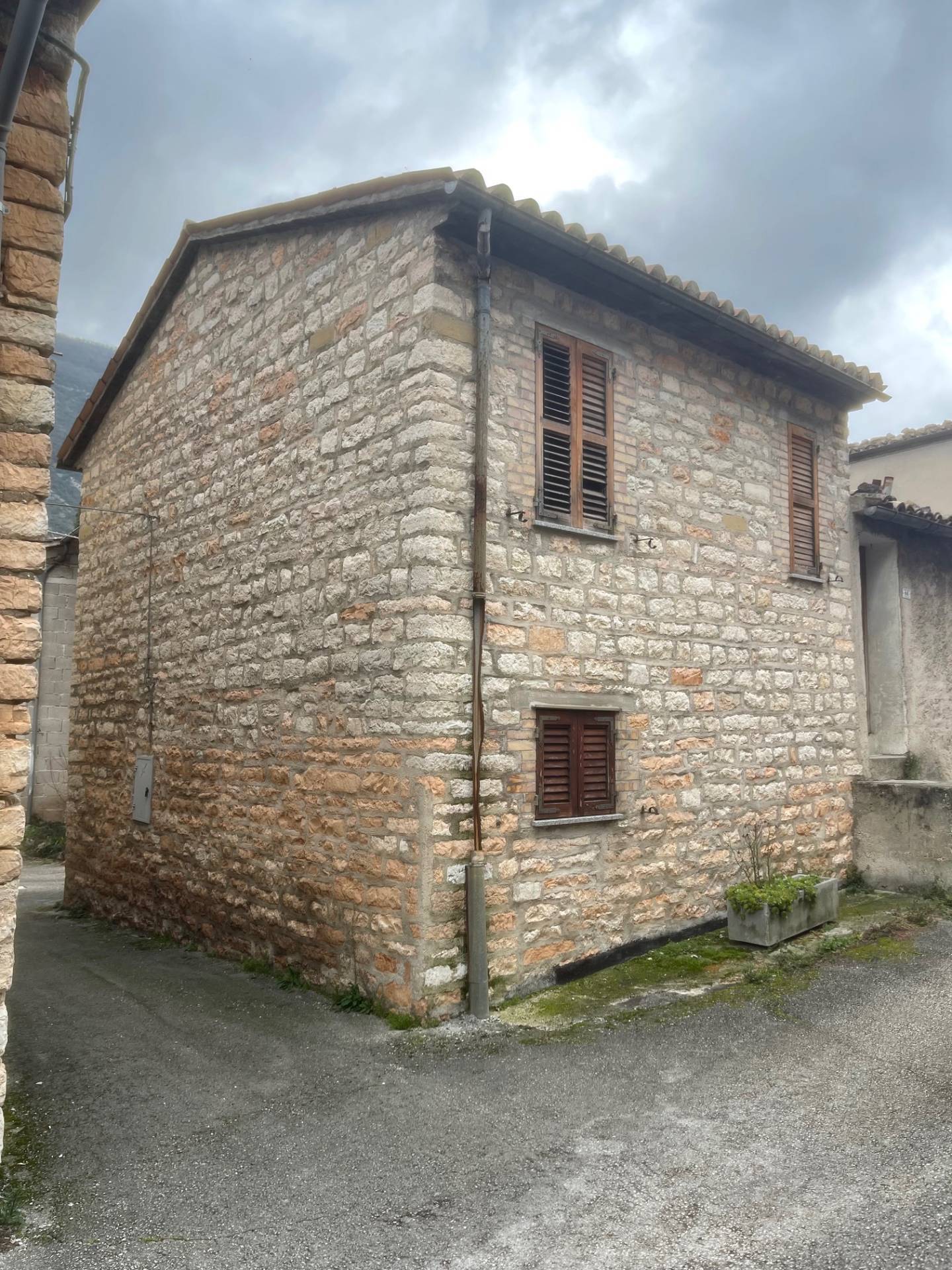 Villette a schiera in vendita a Genga