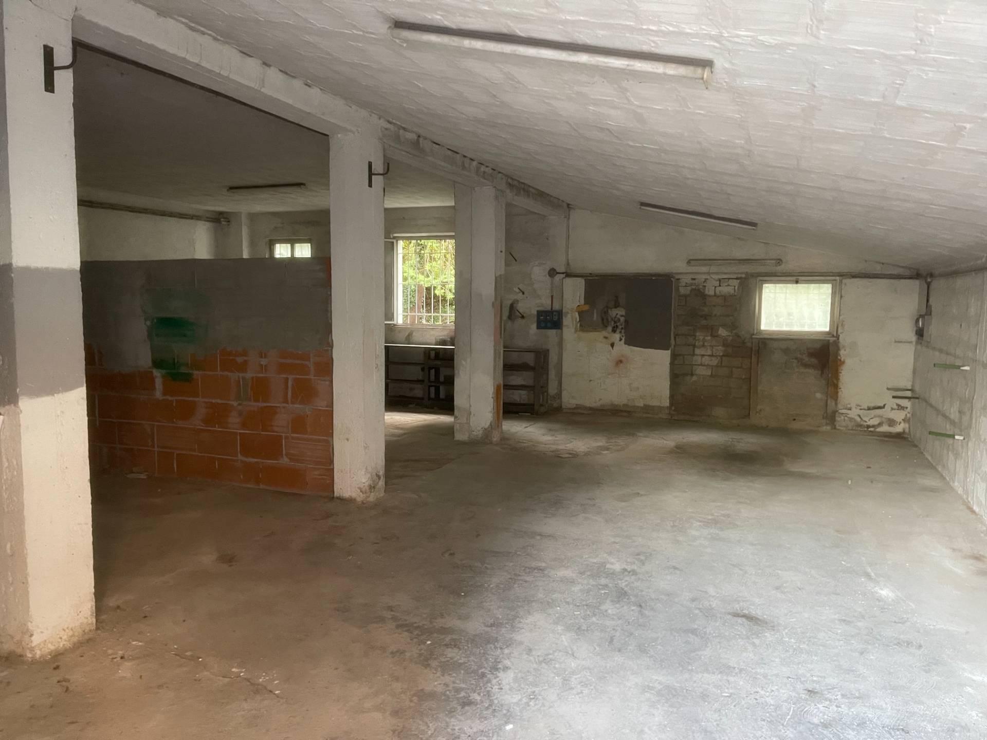 Box o garage in vendita a Fabriano, Borgo Centro Storico