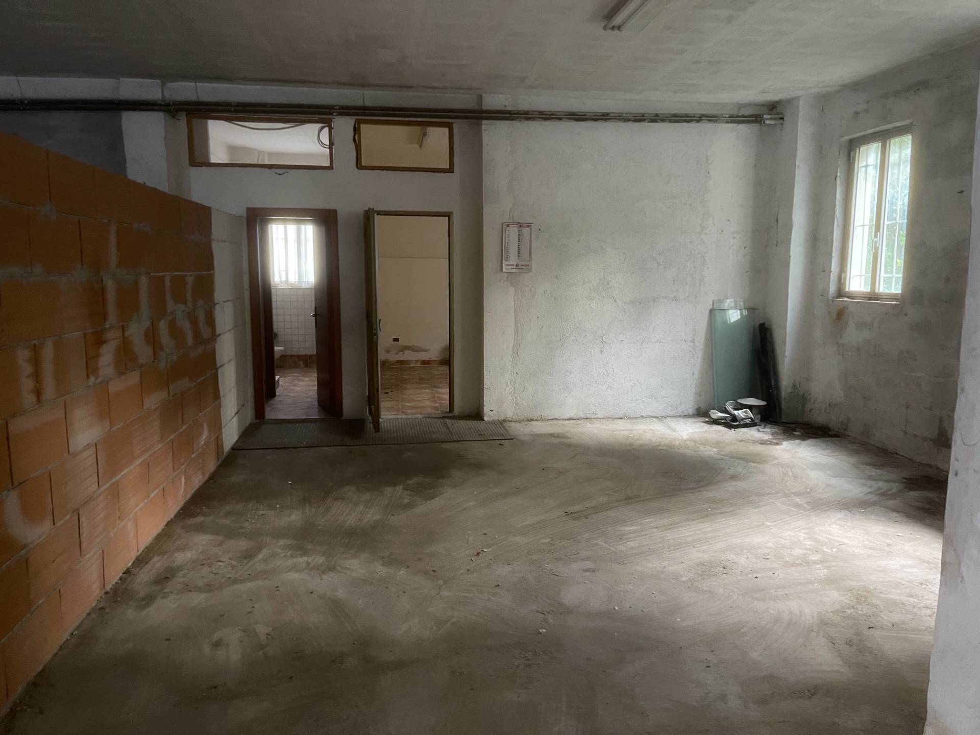 Box o garage in vendita a Fabriano, Borgo Centro Storico