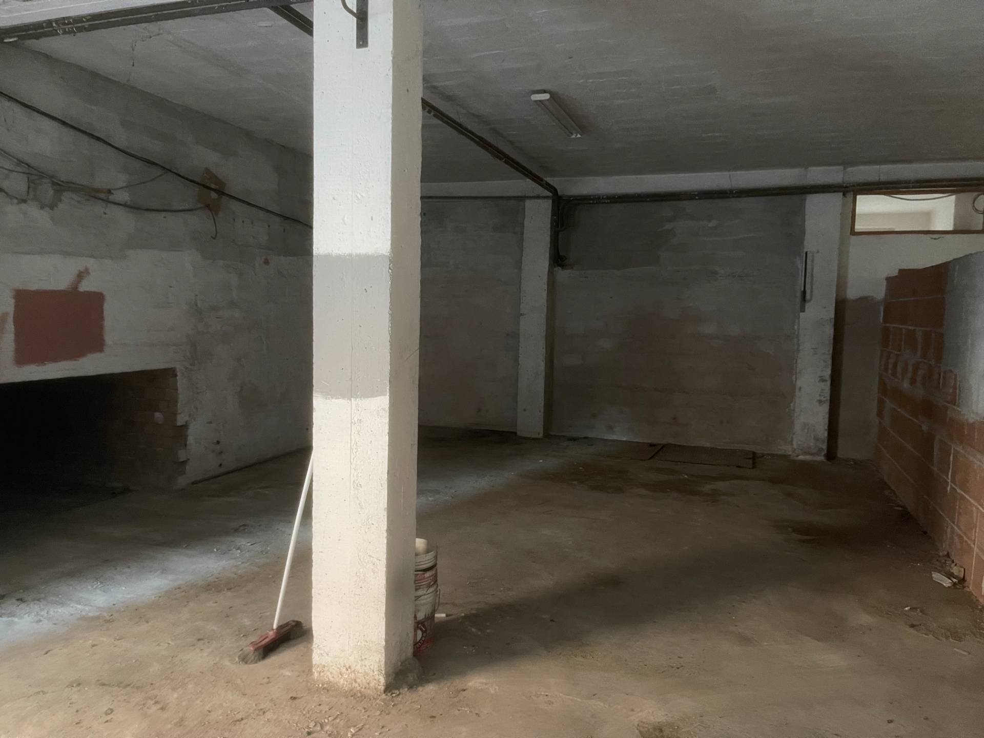 Box o garage in vendita a Fabriano, Borgo Centro Storico