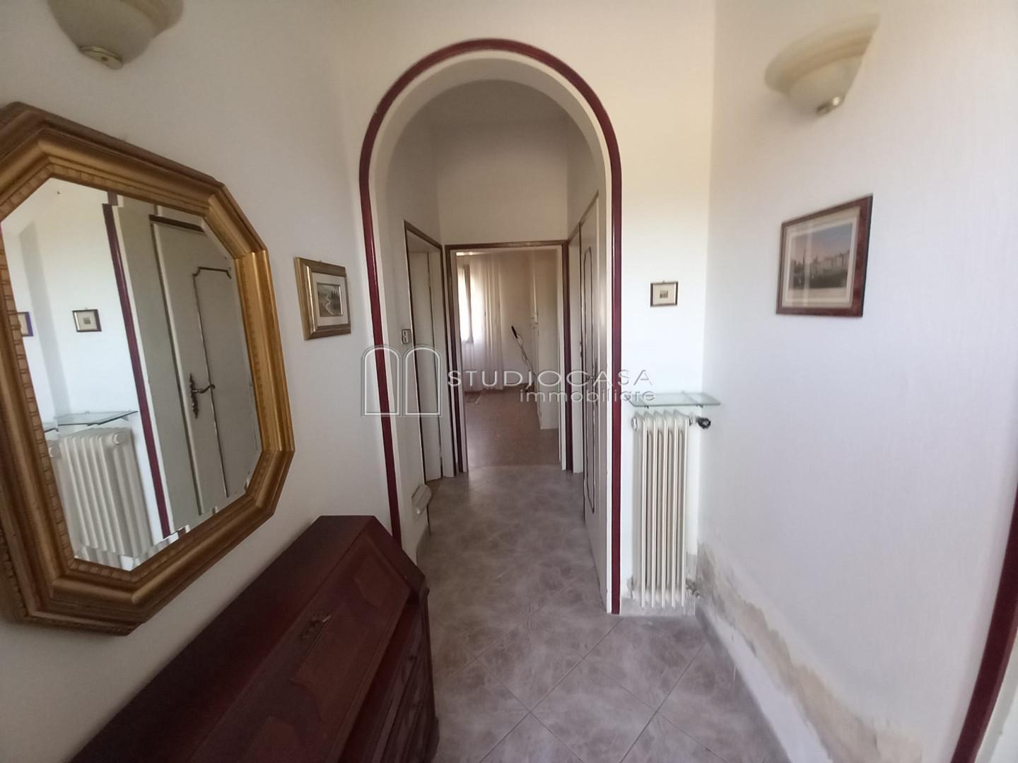 Casa indipendente con giardino, Pisa putignano no