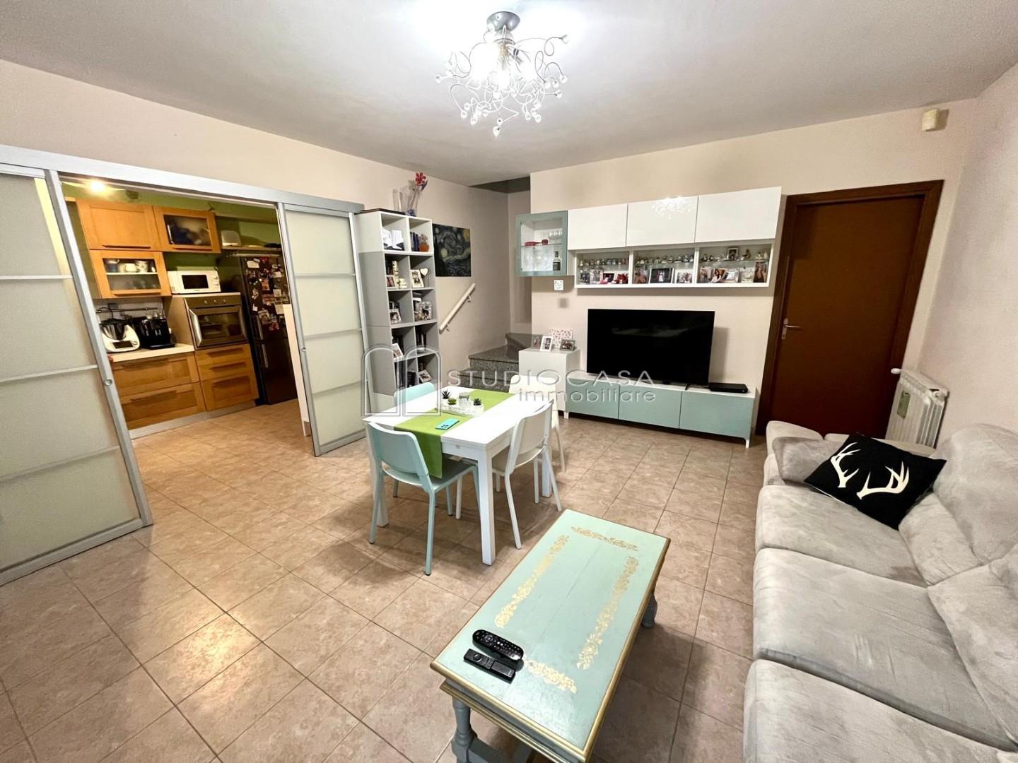 Villa con giardino, Vecchiano filettole