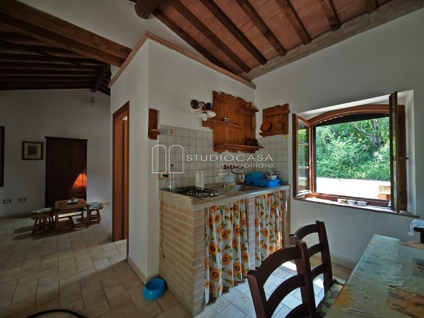 Casa indipendente con giardino a Castelnuovo di Val di Cecina