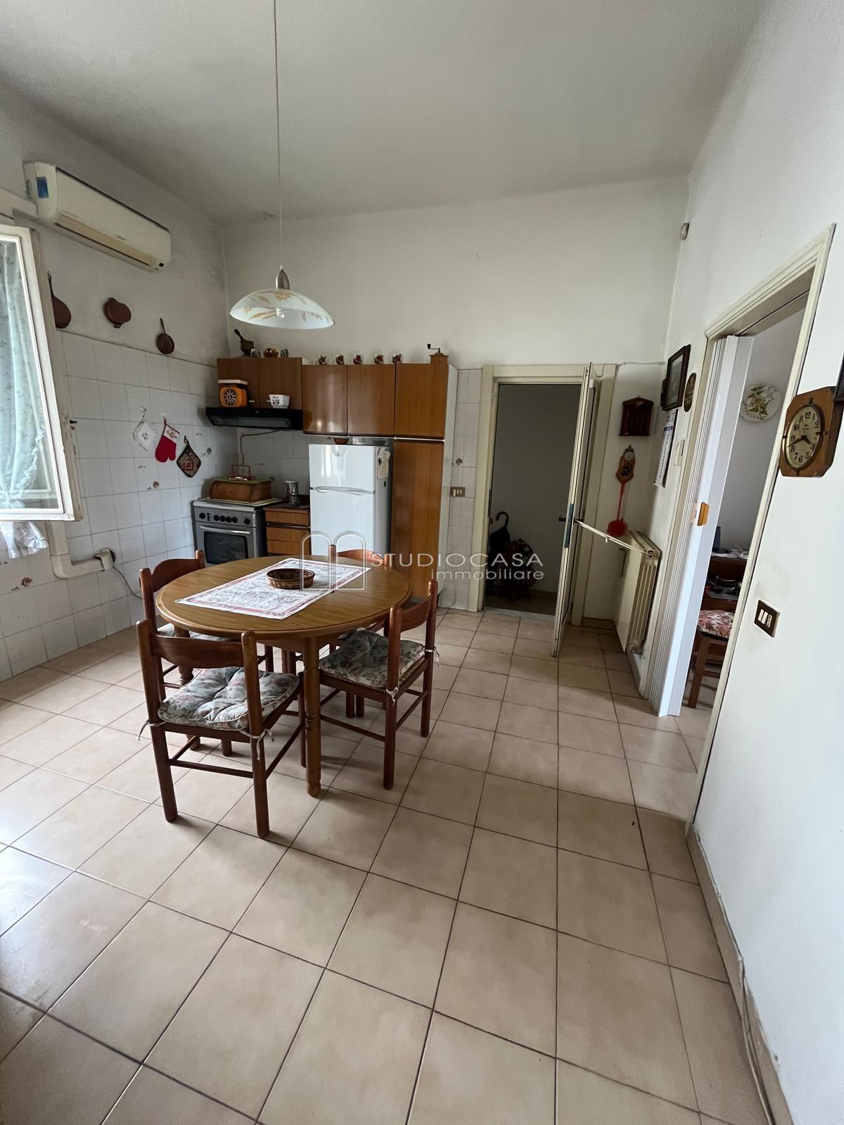 Quadrilocale con giardino, San Giuliano Terme madonna dell'acqua