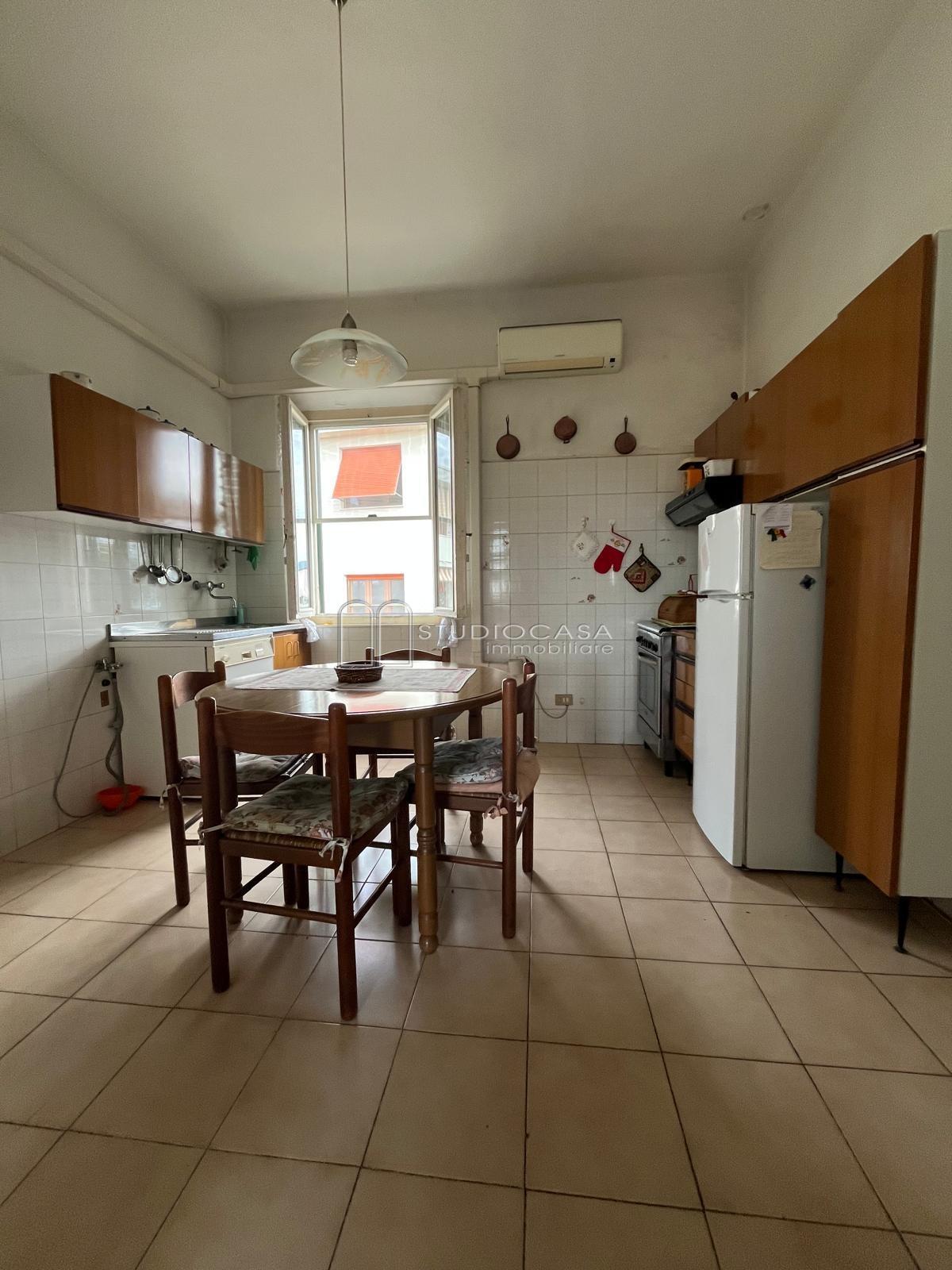 Quadrilocale con giardino, San Giuliano Terme madonna dell'acqua