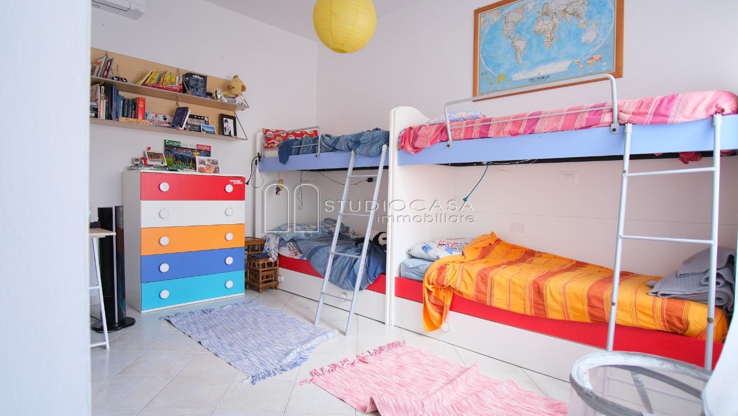 Villa con giardino, Pisa tirrenia