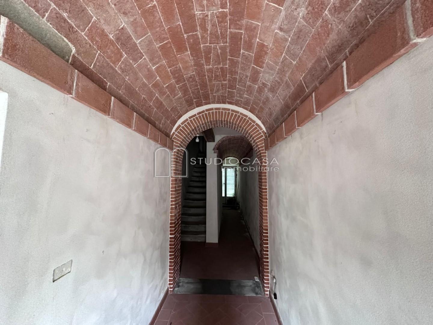 Casa indipendente con giardino, Calci la corte