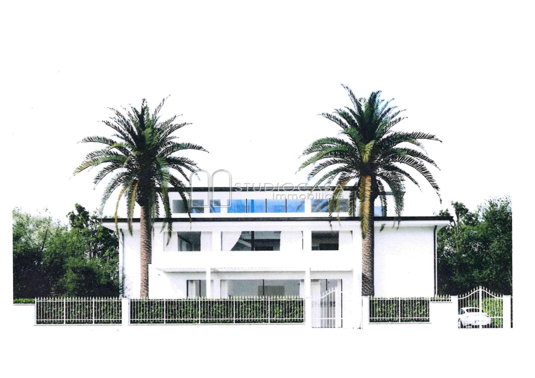Villa con giardino a Forte dei Marmi