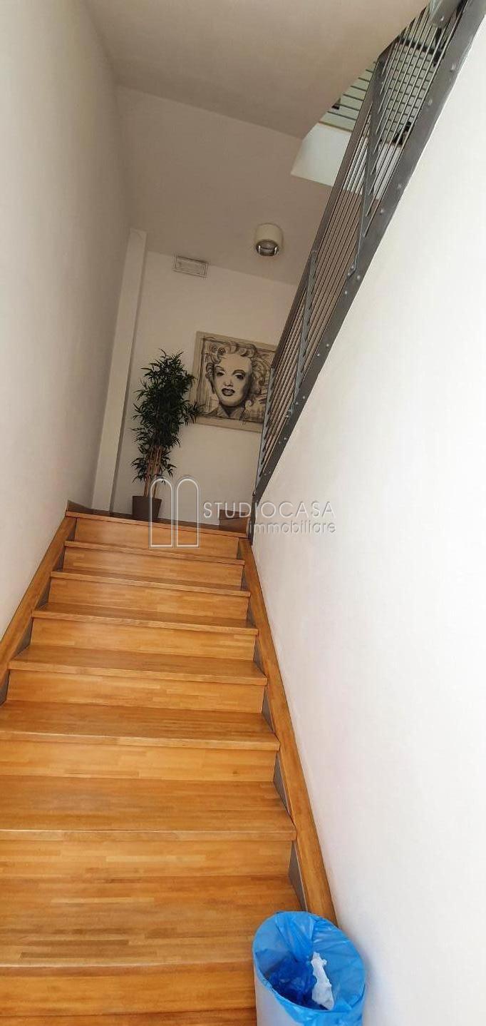 Attivit� commerciale in affitto/gestione, Pisa la fontina