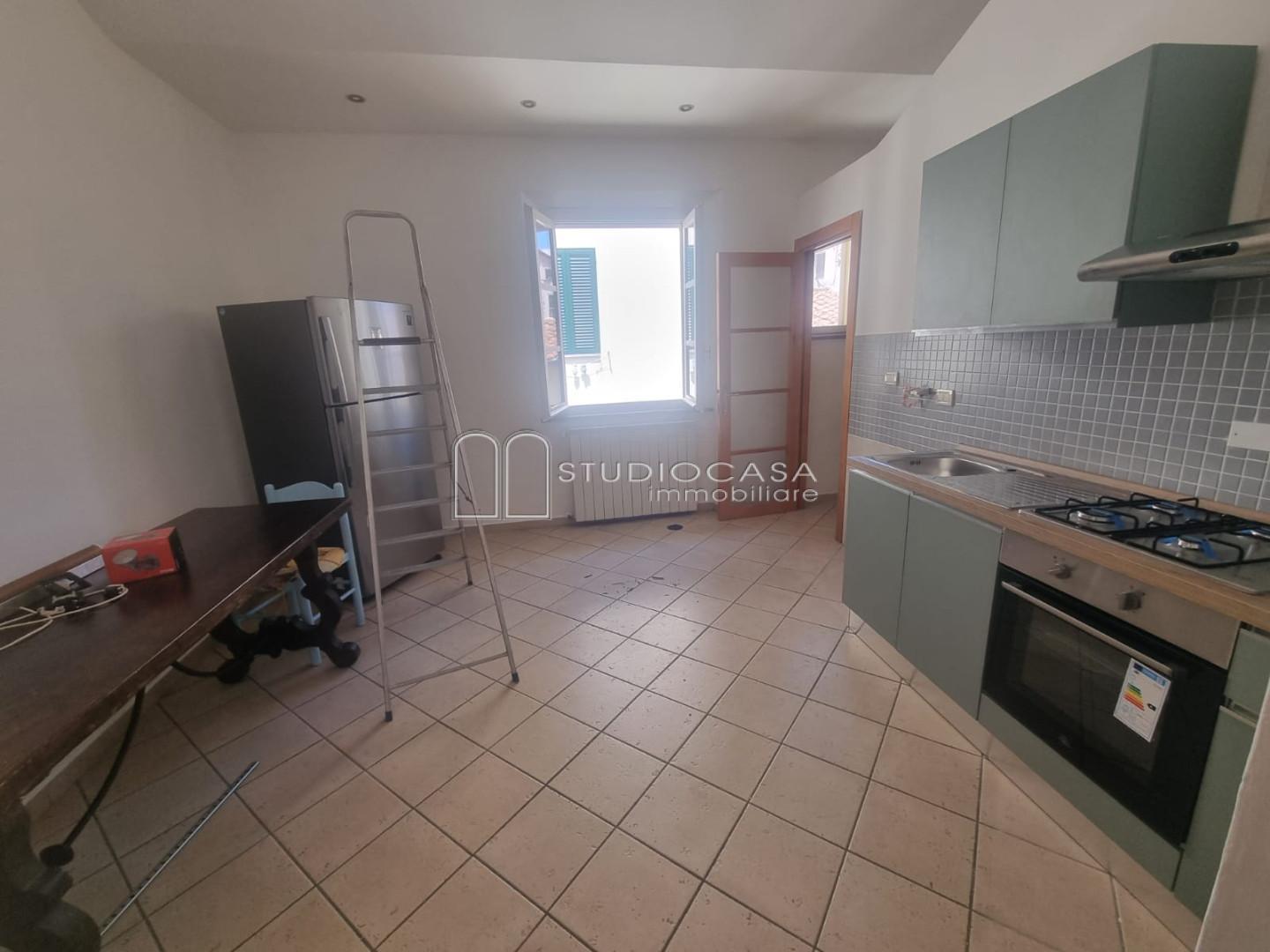 Quadrilocale arredato in affitto, Pisa santa marta