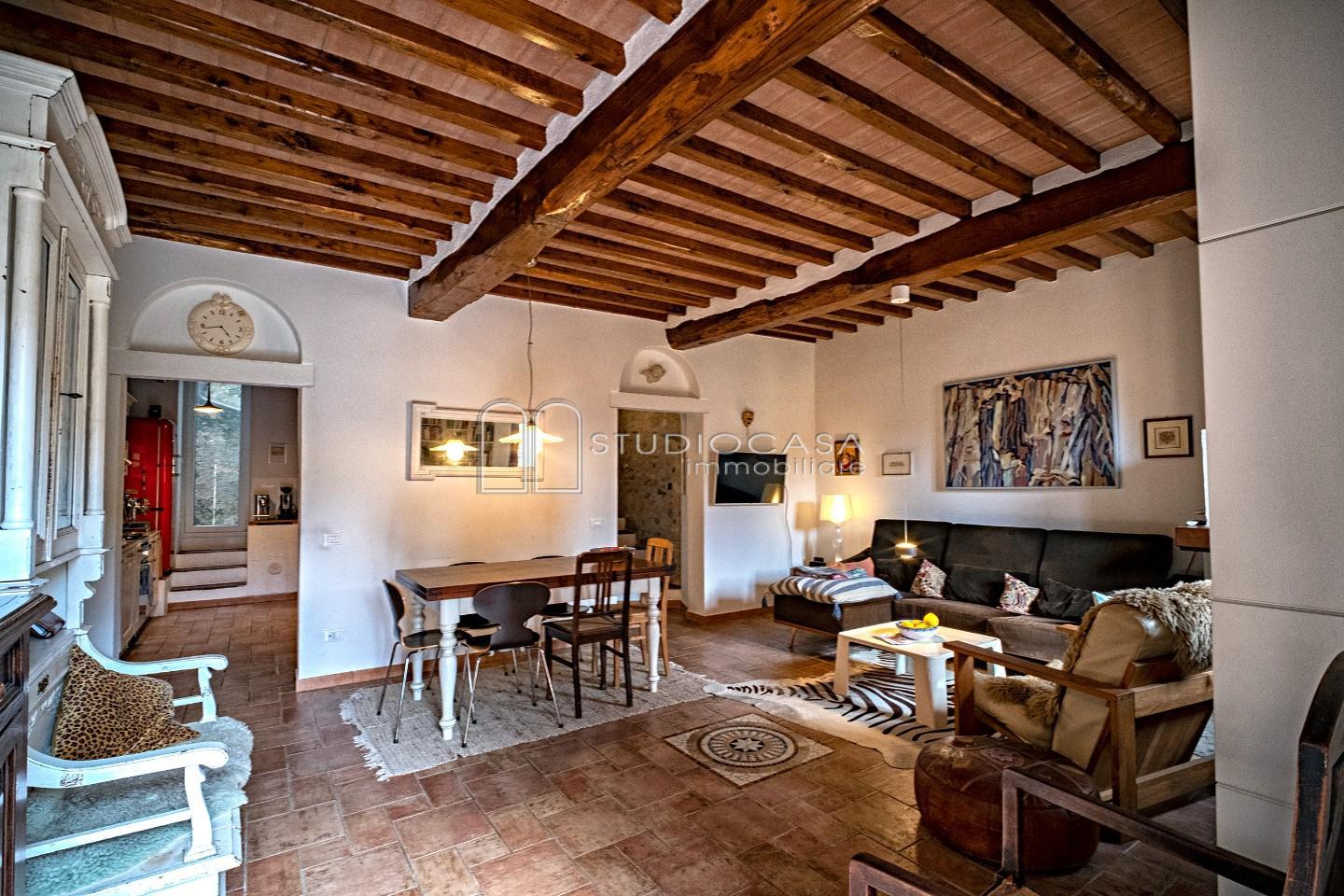 Casa indipendente con giardino a Calci