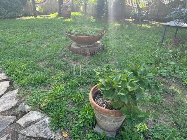 Villa con giardino, San Giuliano Terme pontasserchio
