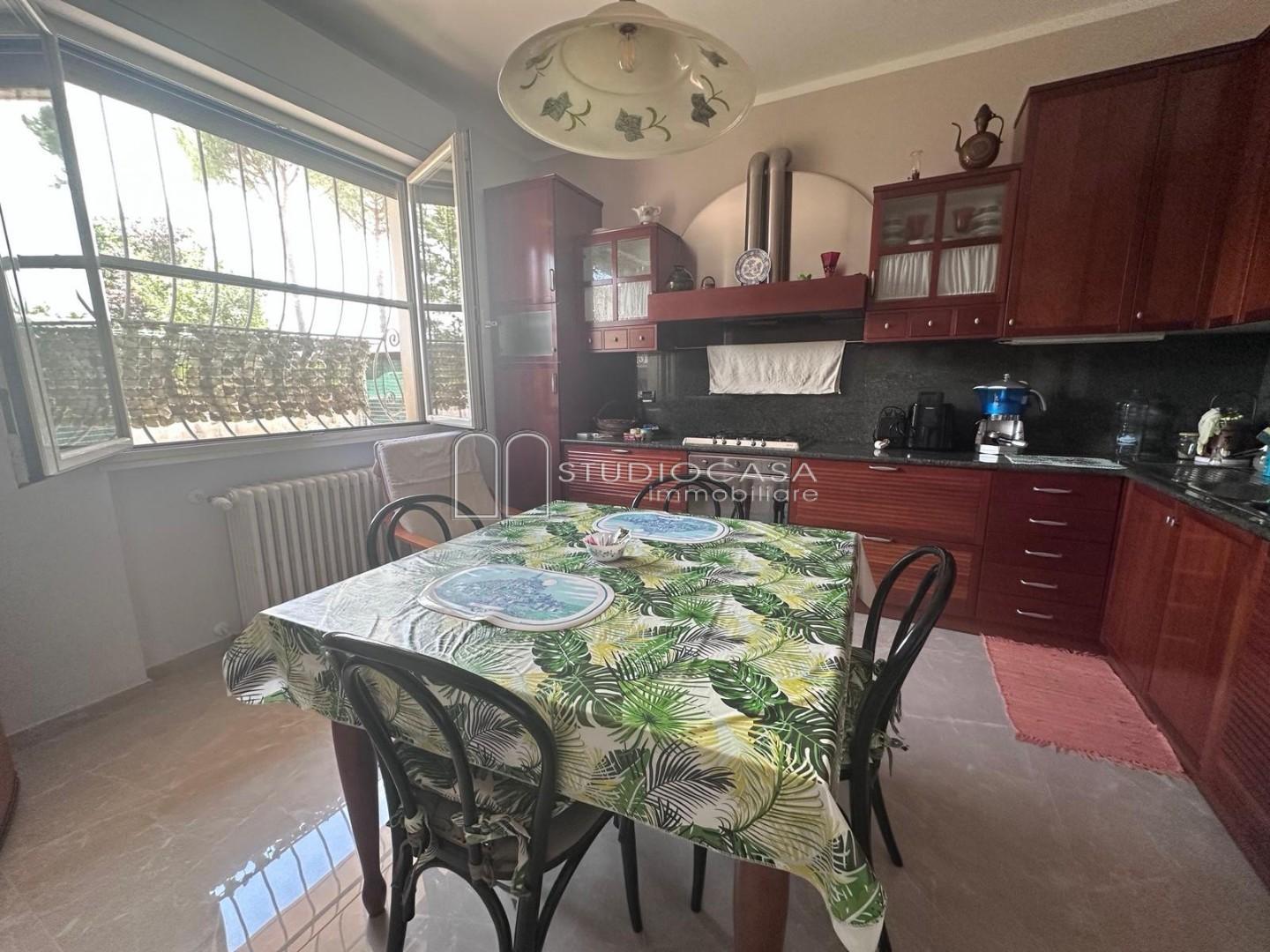 Villa con giardino, Pisa putignano no