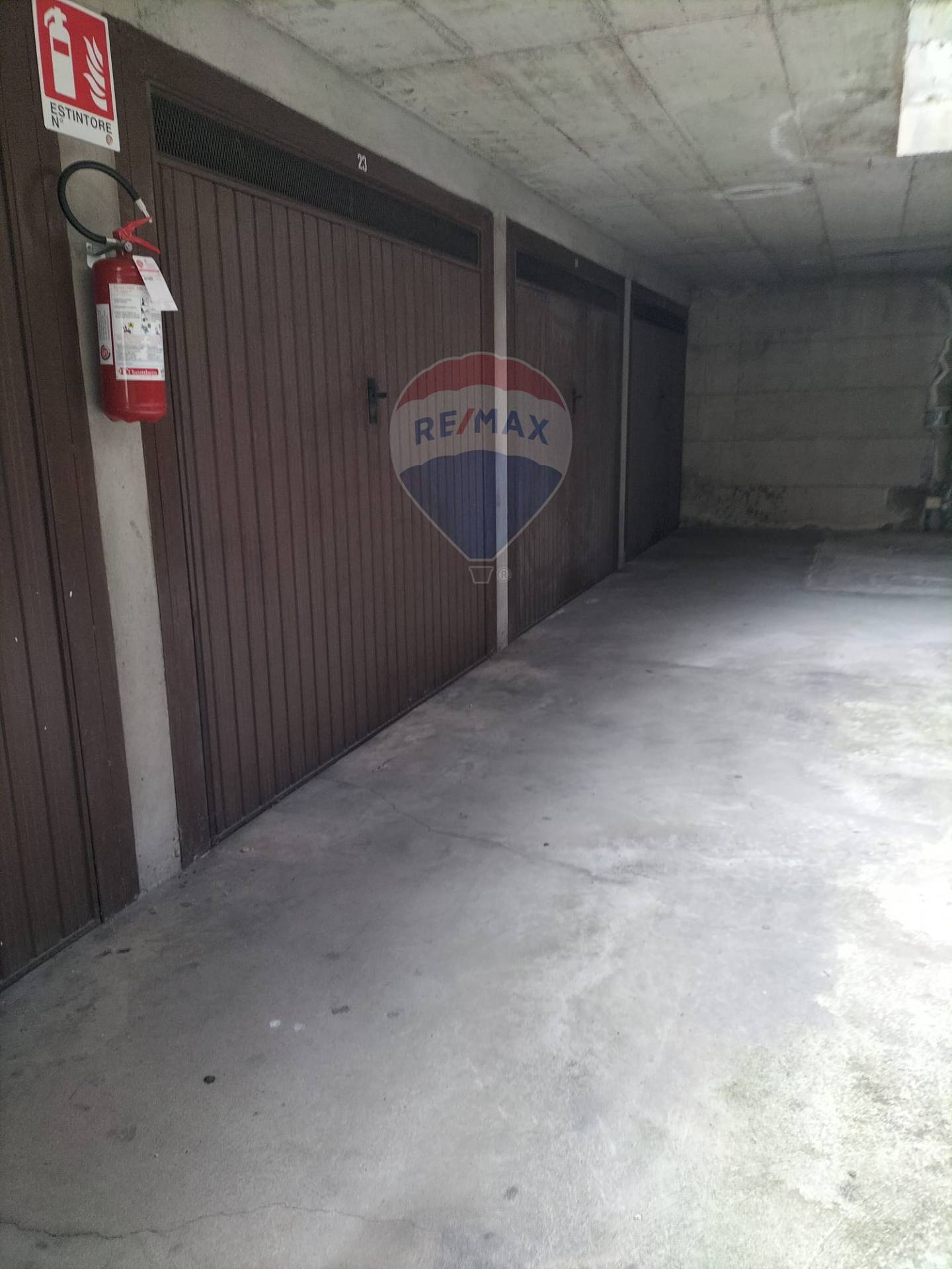 Box/Garage 15mq in vendita a Rescaldina