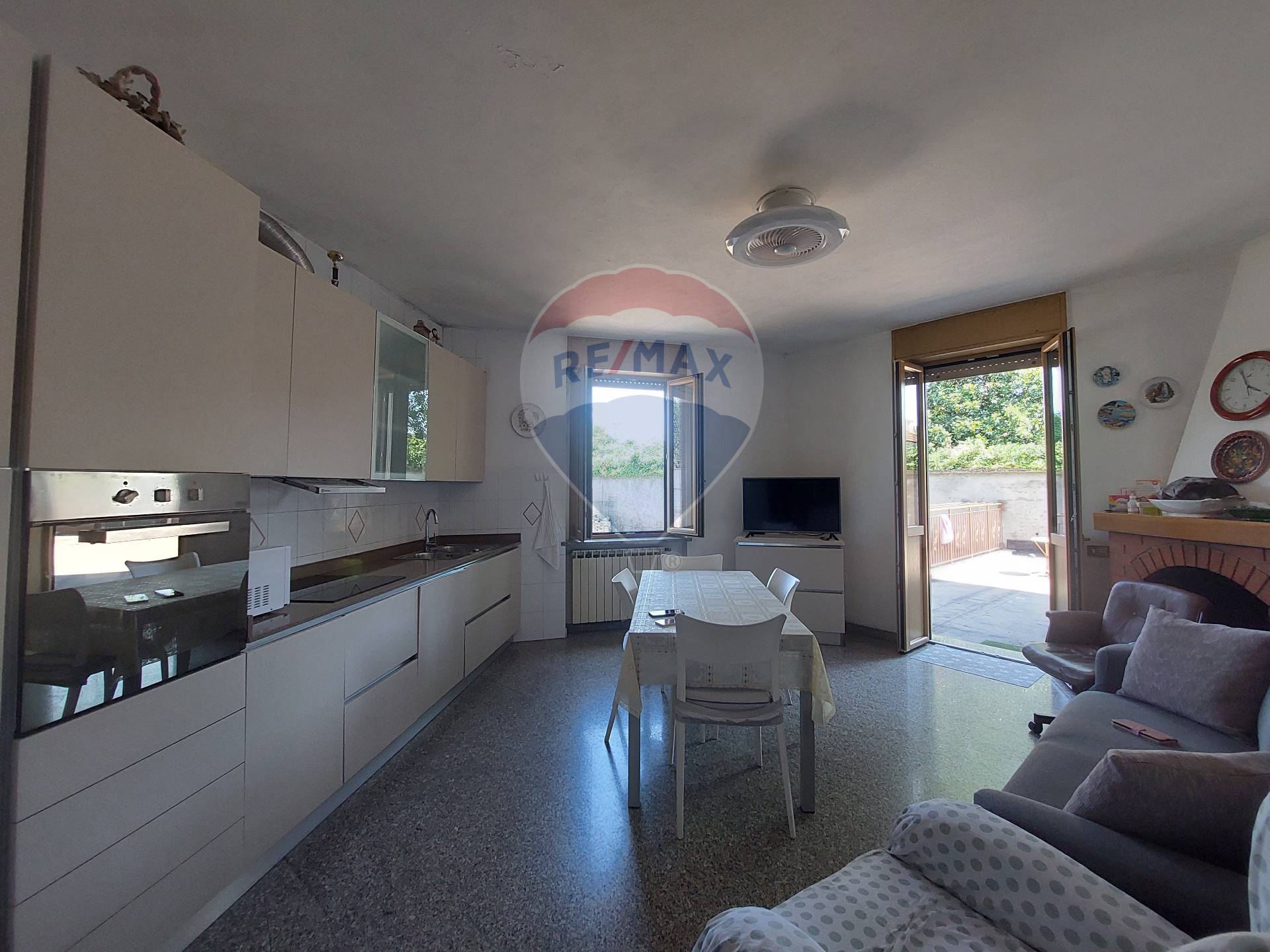 Casa Indipendente in vendita a Milano, Villa Pizzone