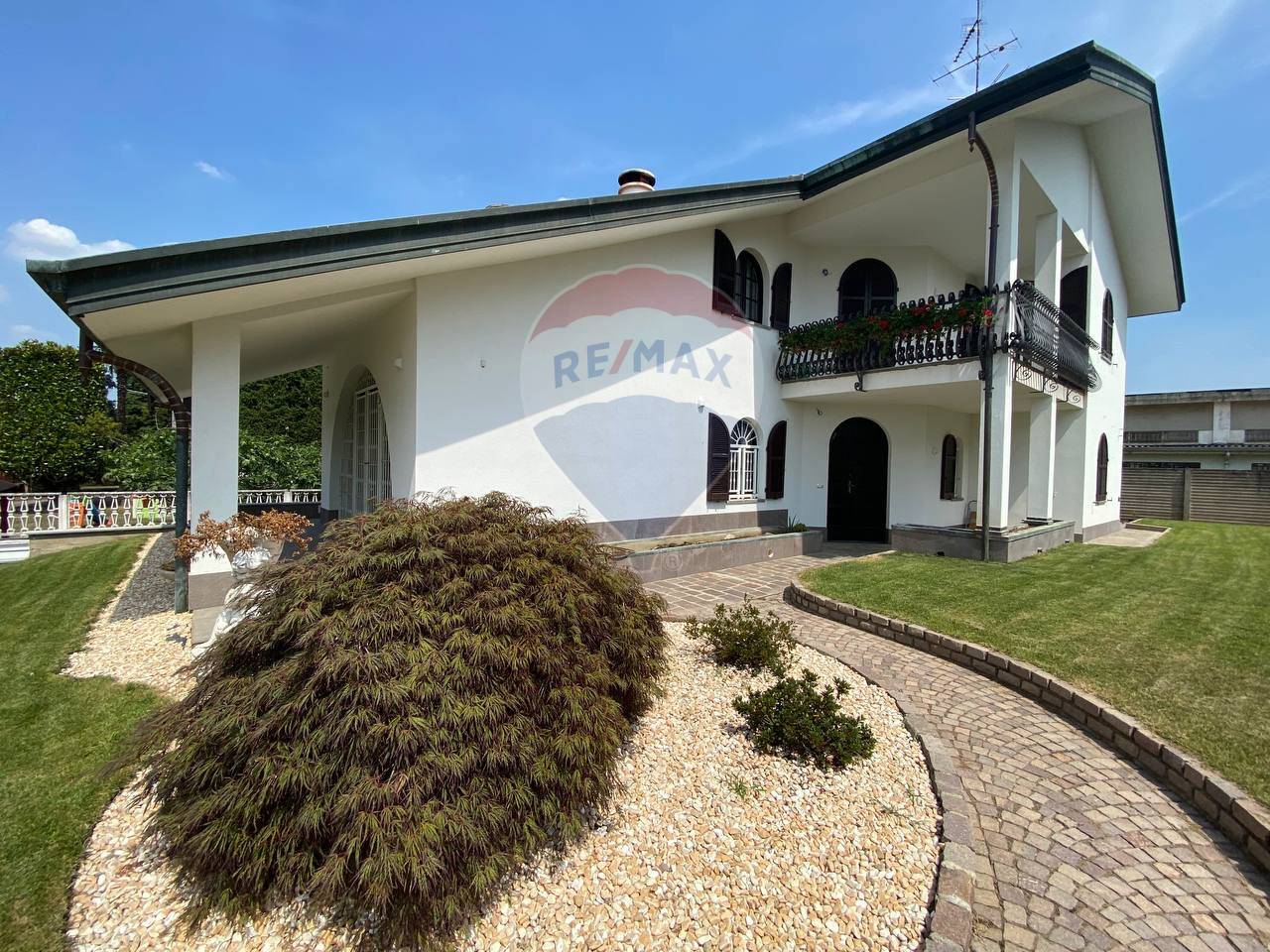 Villa con terrazzo, Samarate san macario