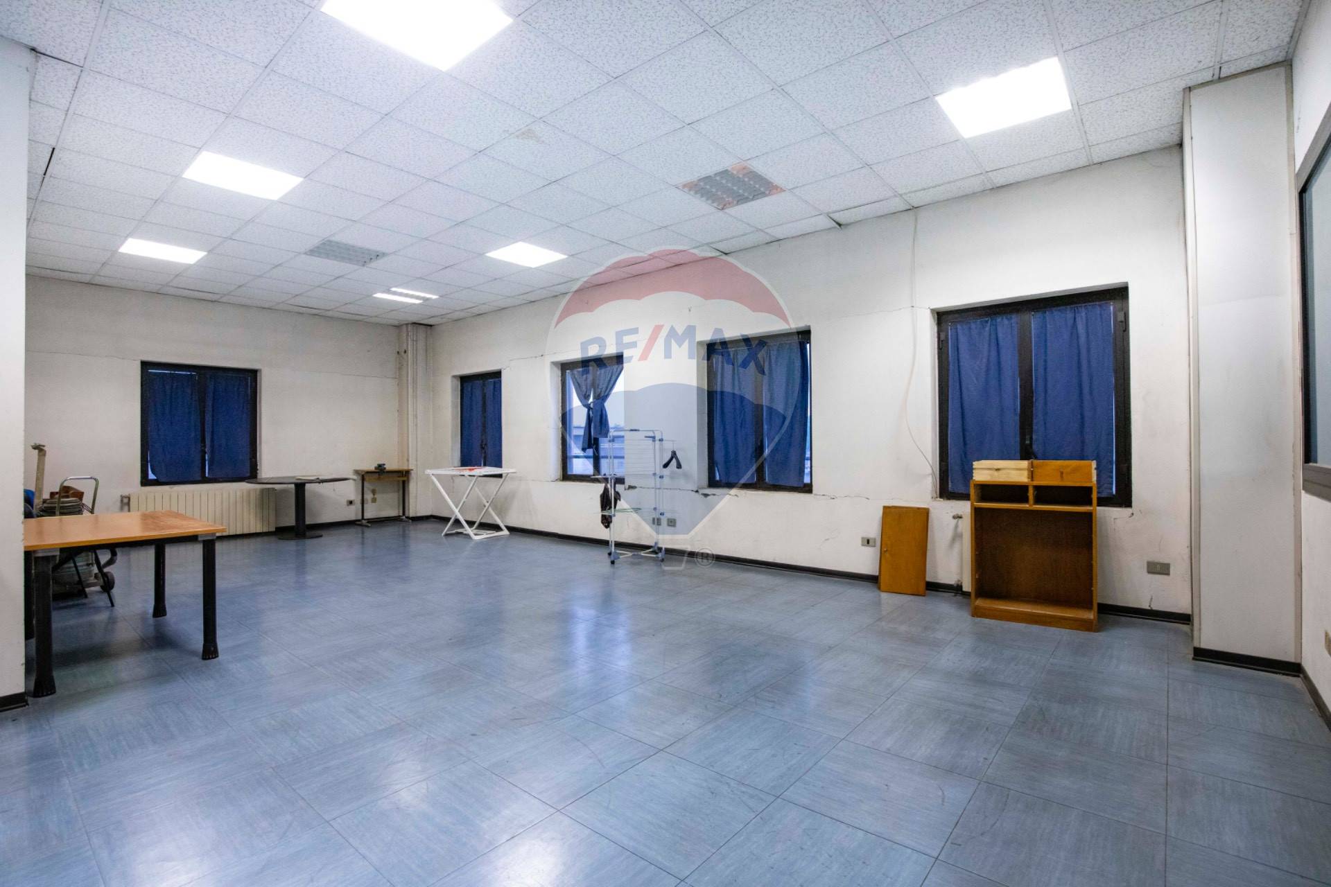 Capannone Industriale in vendita a Nerviano