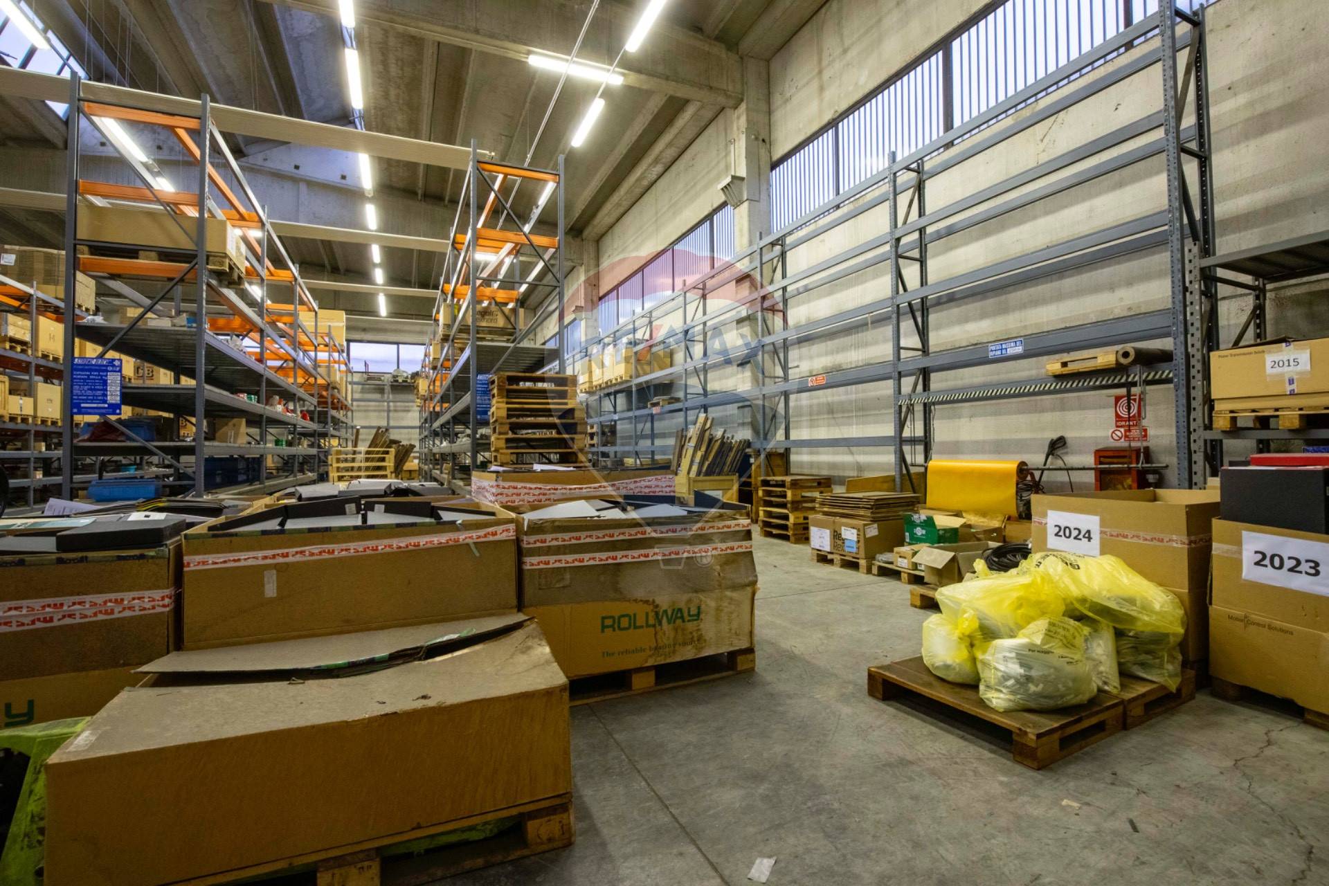 Capannone Industriale in vendita a Nerviano