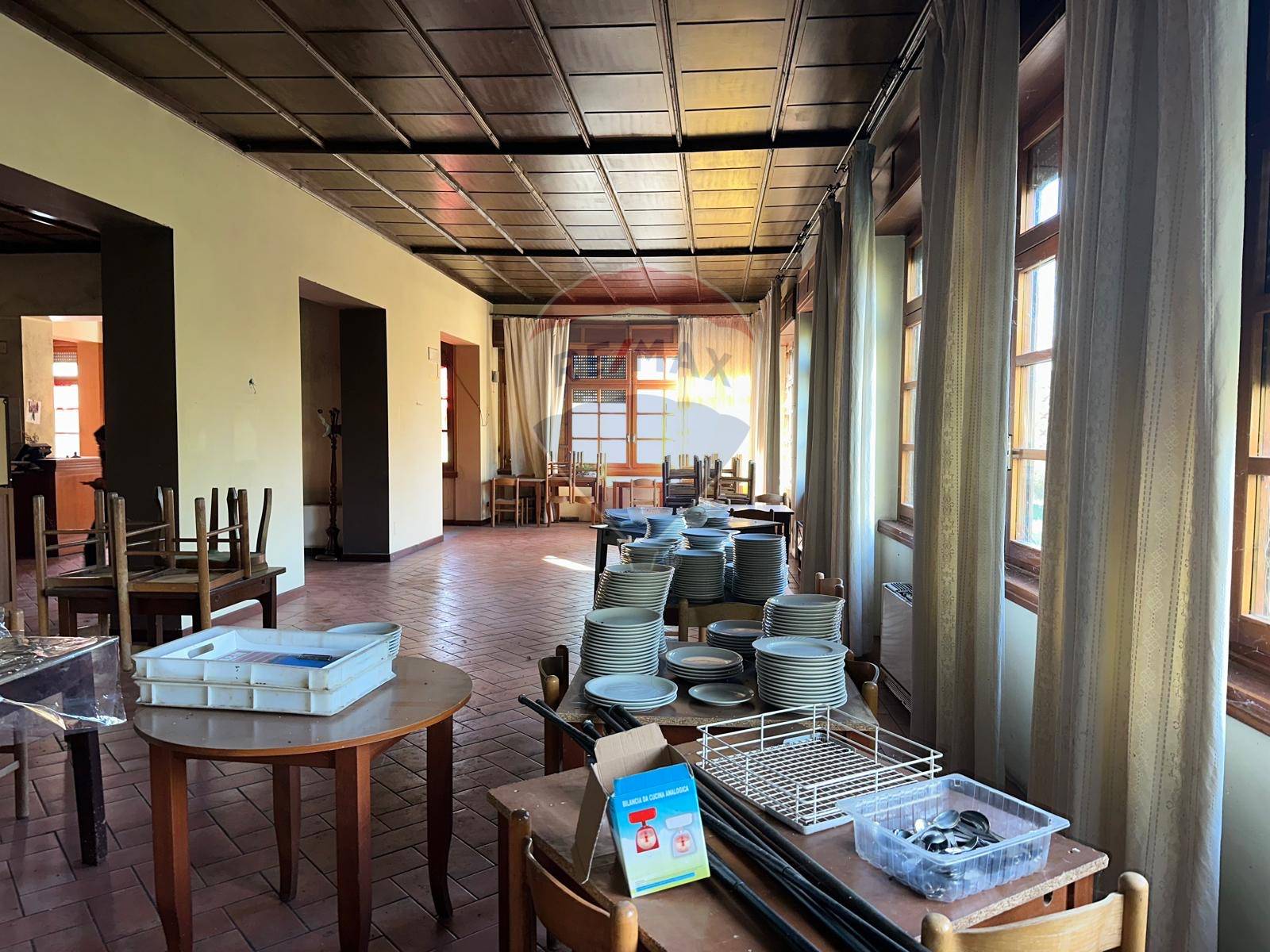 Ristorante in vendita a Lonate Pozzolo