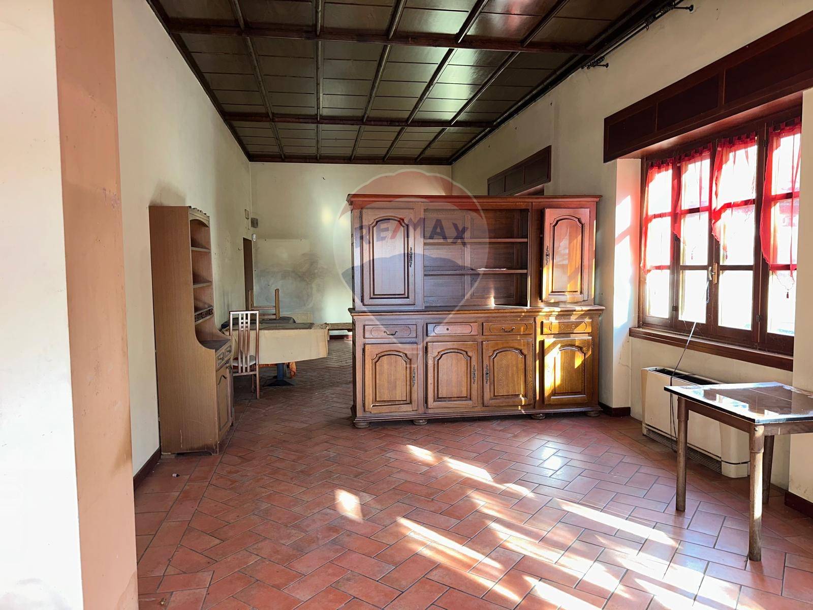 Ristorante in vendita a Lonate Pozzolo