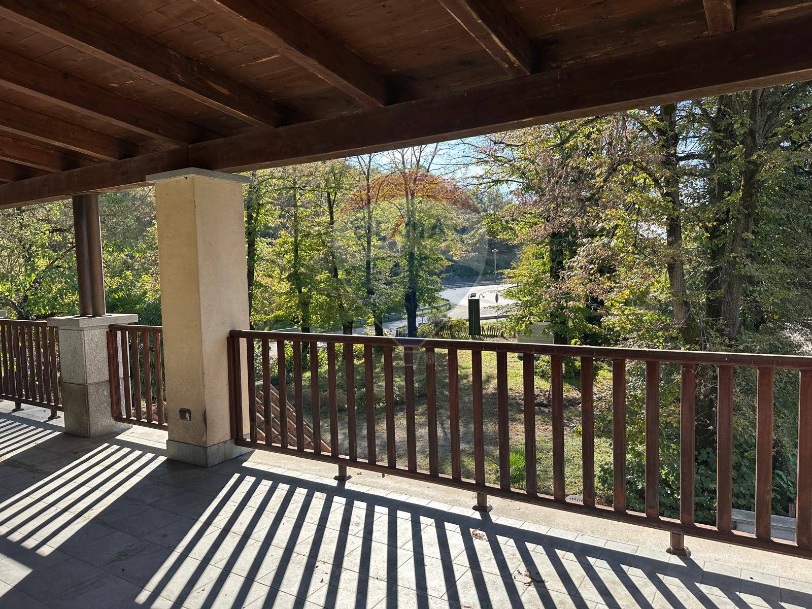 Ristorante in vendita a Lonate Pozzolo