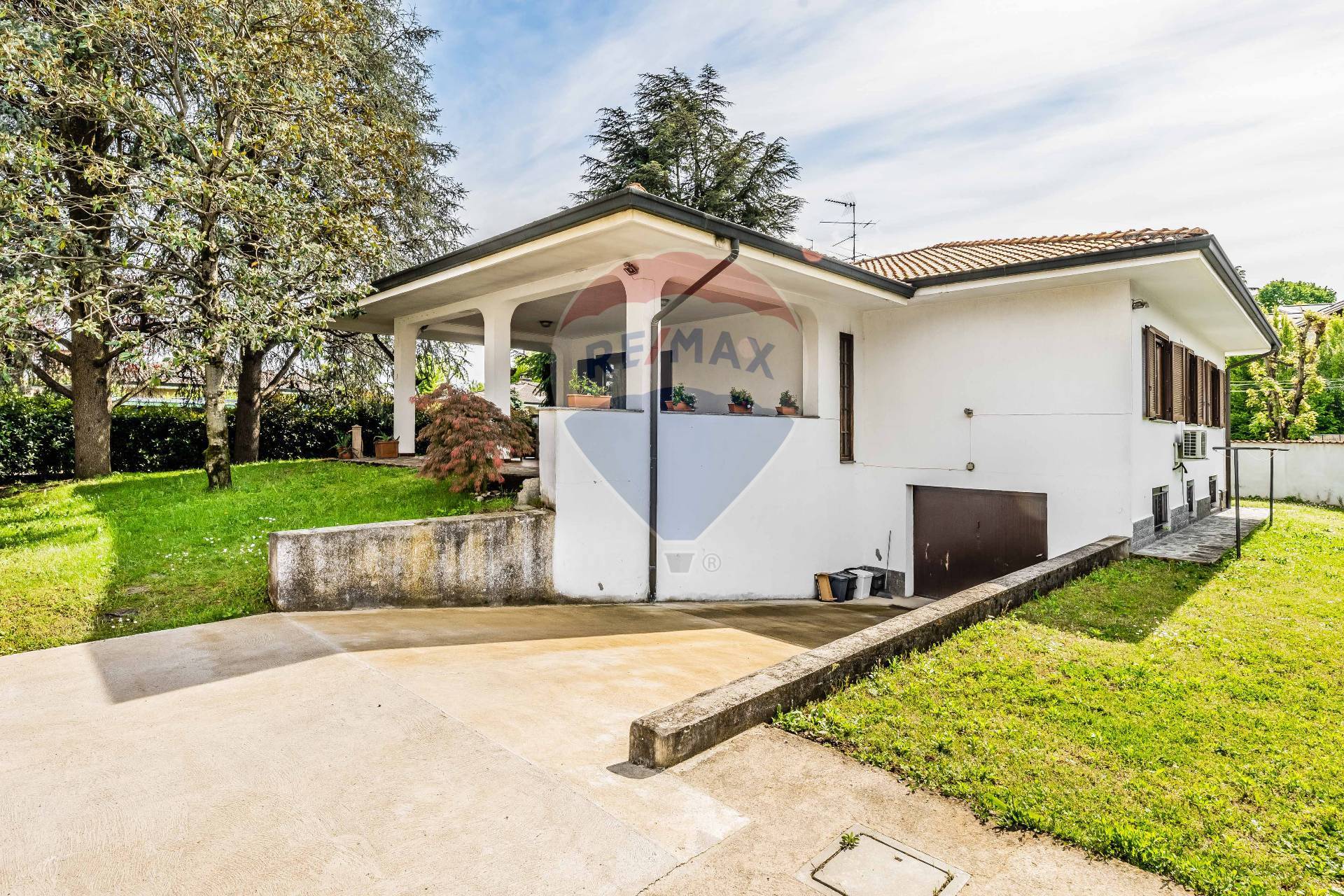 Villa singola in vendita a Busto Garolfo