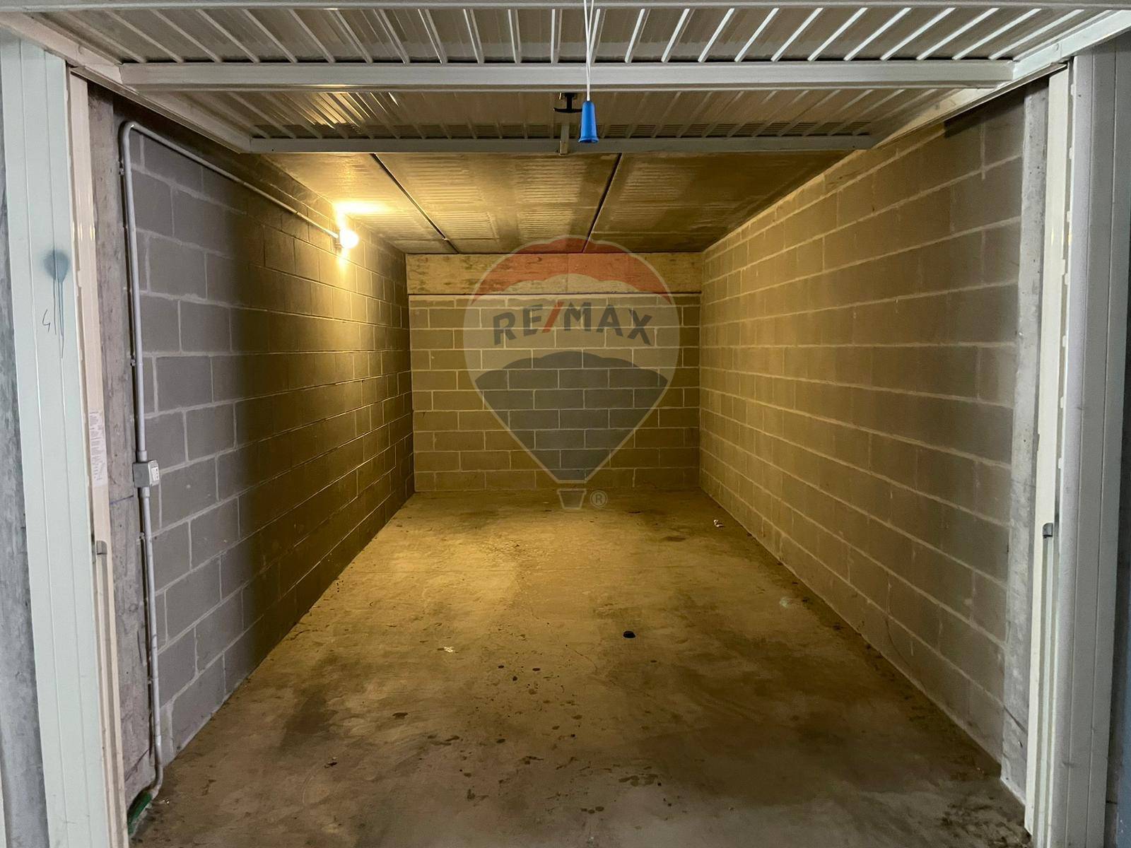 Garage/Box in vendita a Castellanza