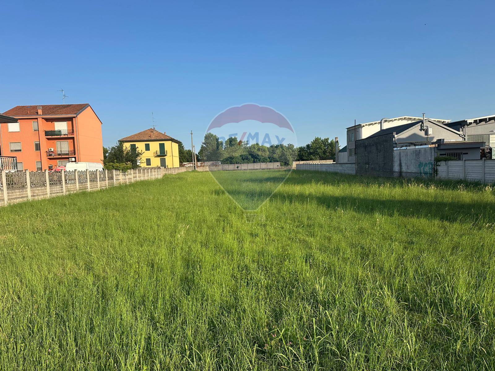 Terreno Edificabile in vendita a Pogliano Milanese