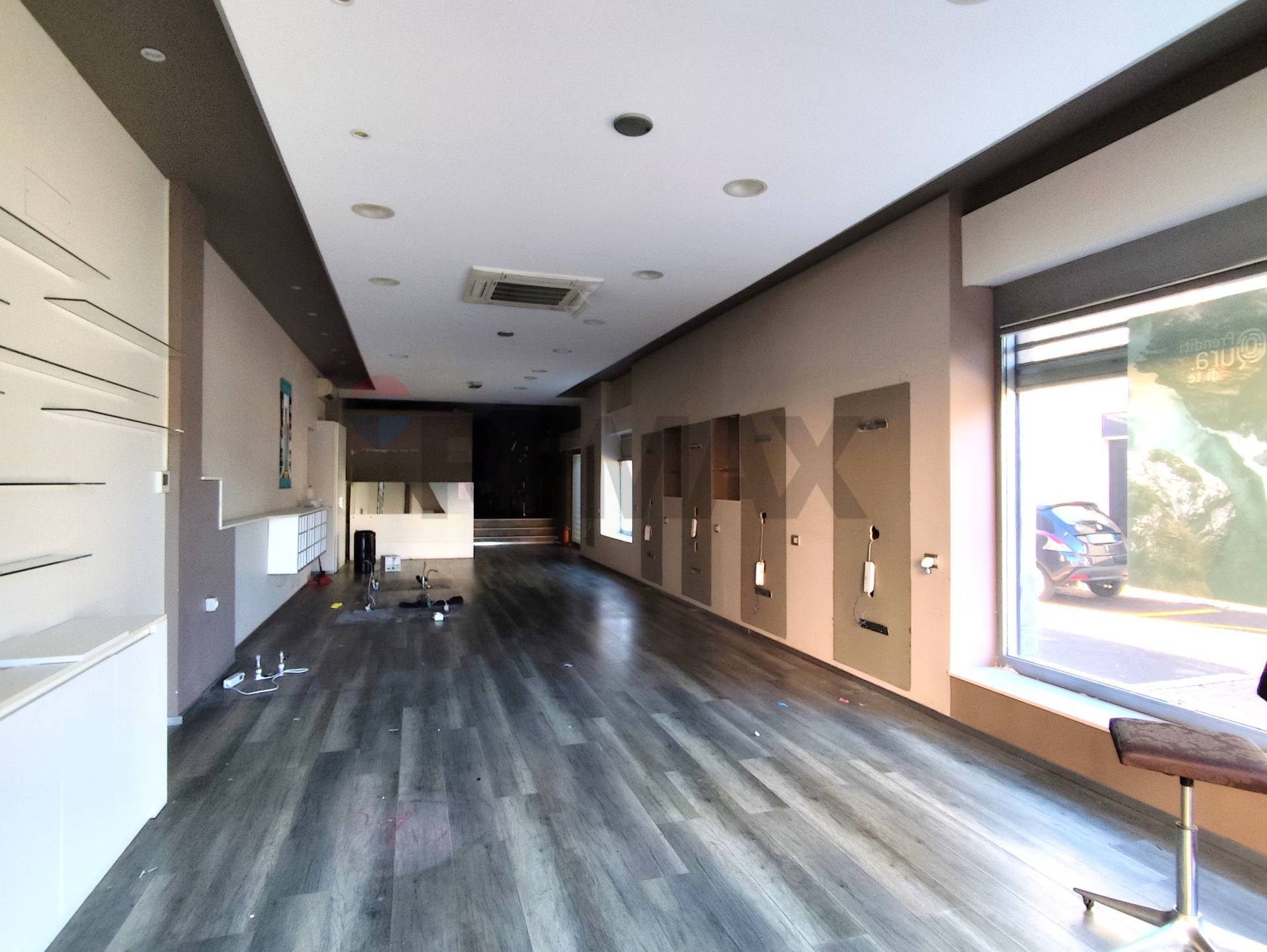 Casa Indipendente in vendita a Villa Cortese