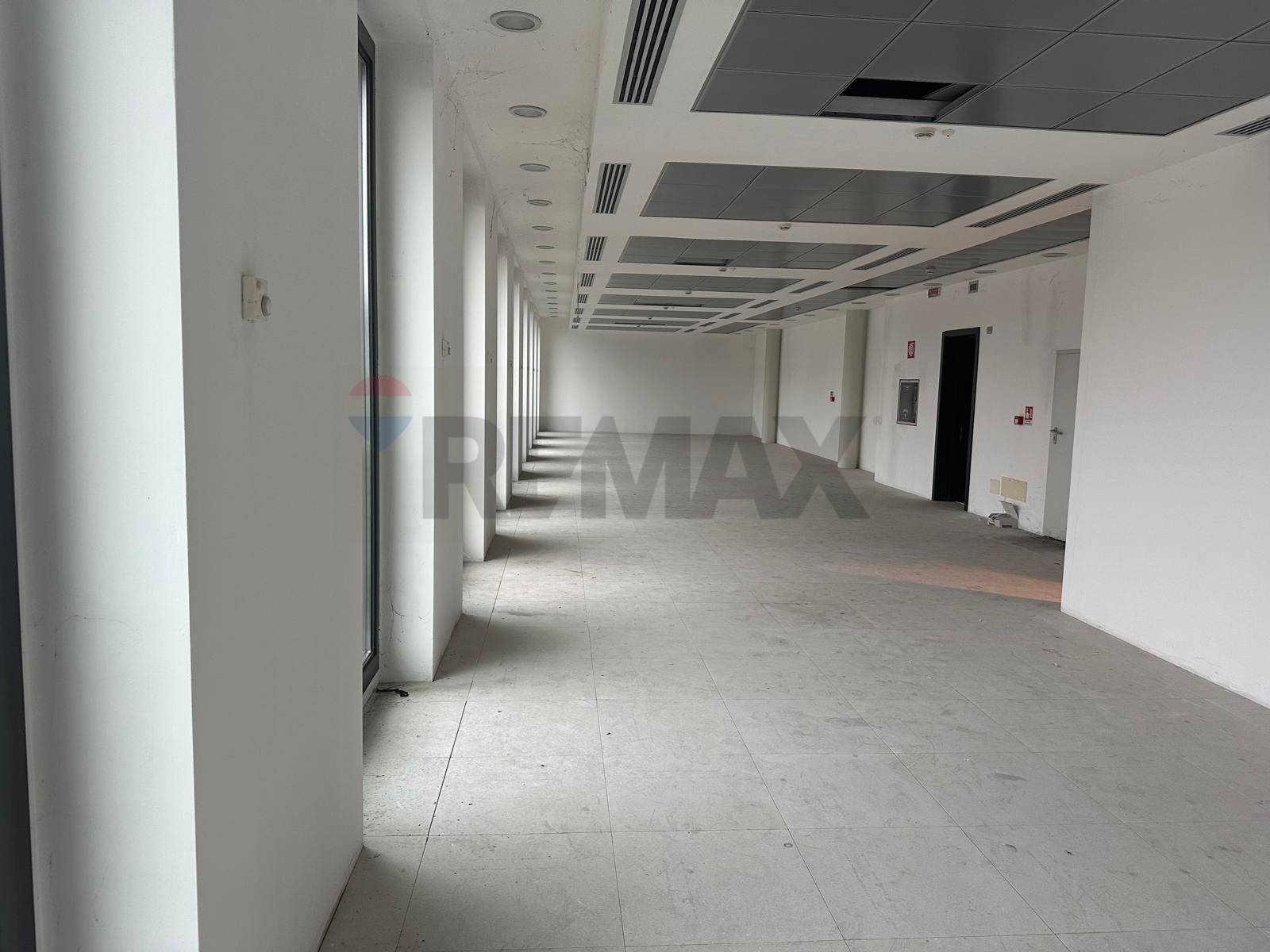 Ufficio in affitto a Legnano, Centro