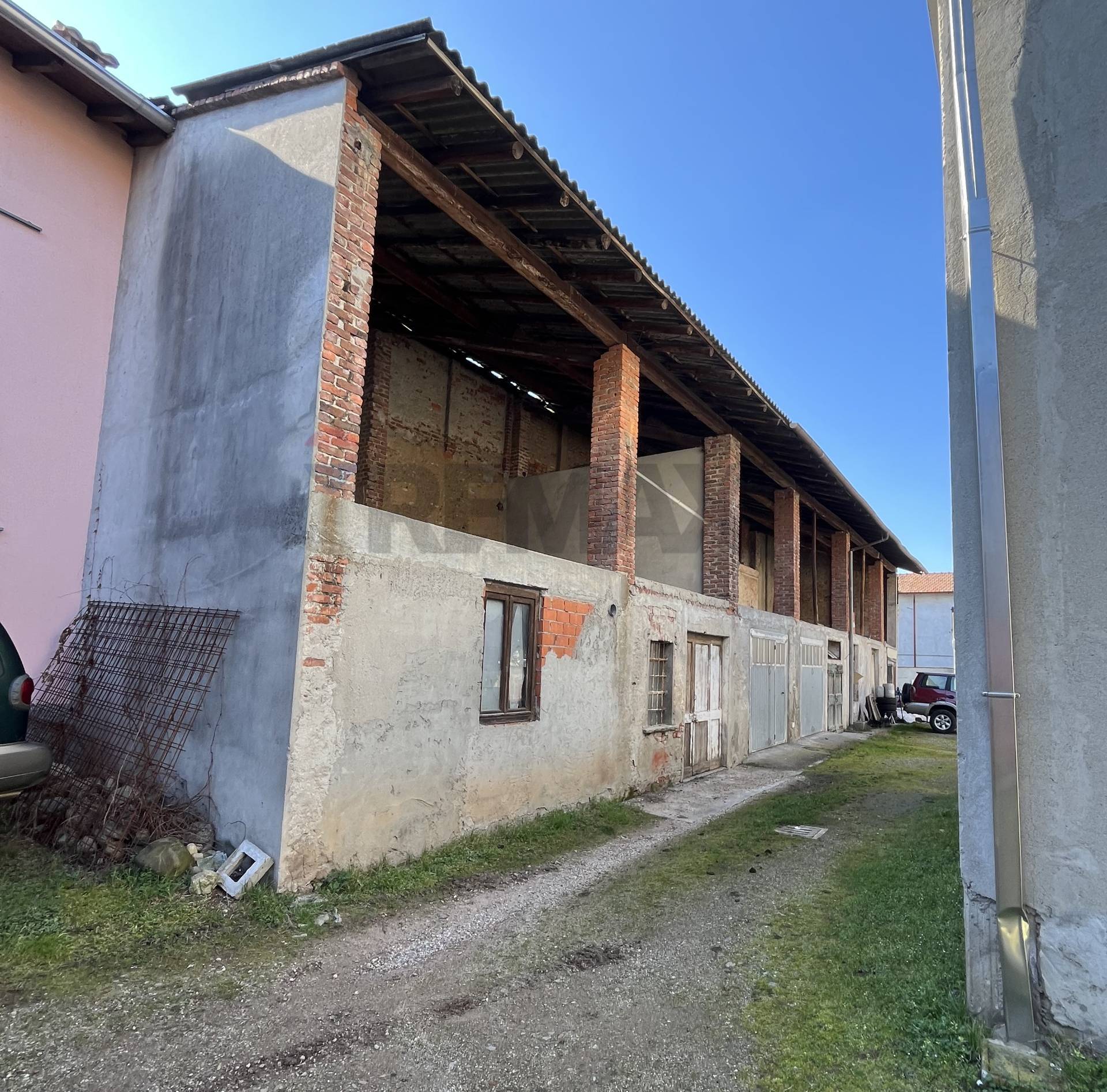 Rustico in vendita a Vanzaghello