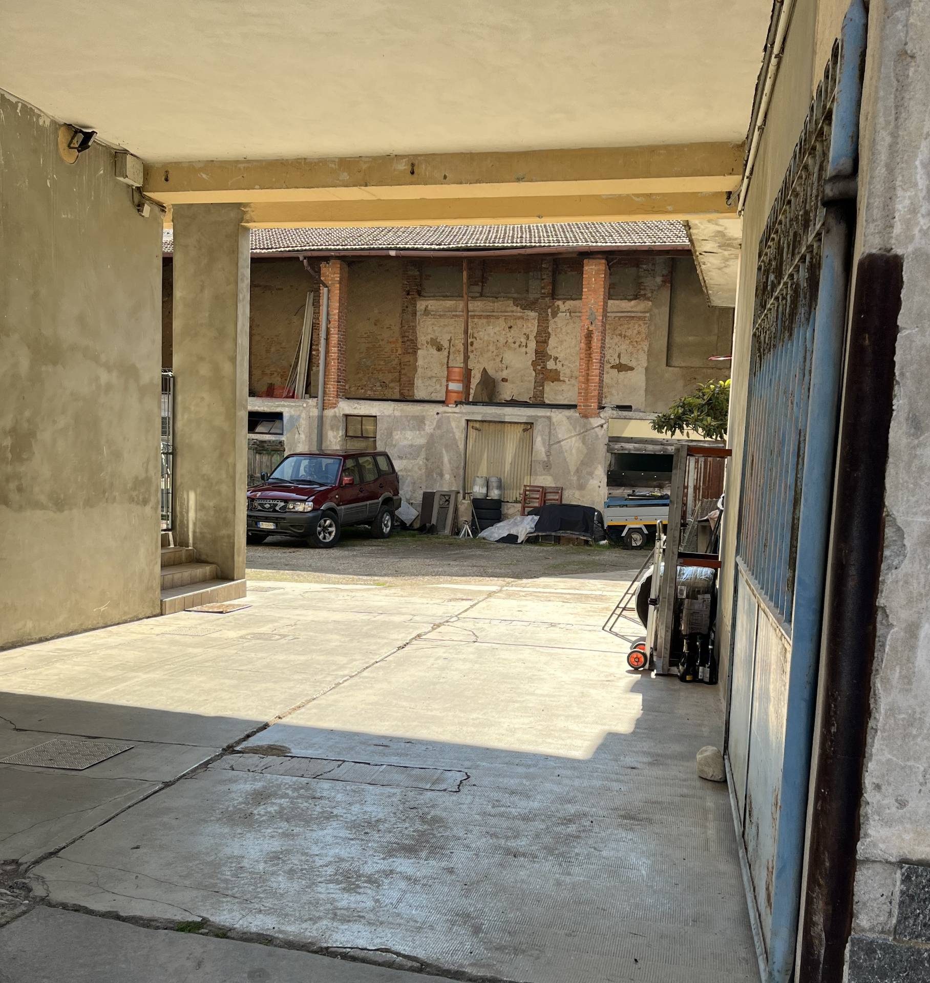 Rustico in vendita a Vanzaghello