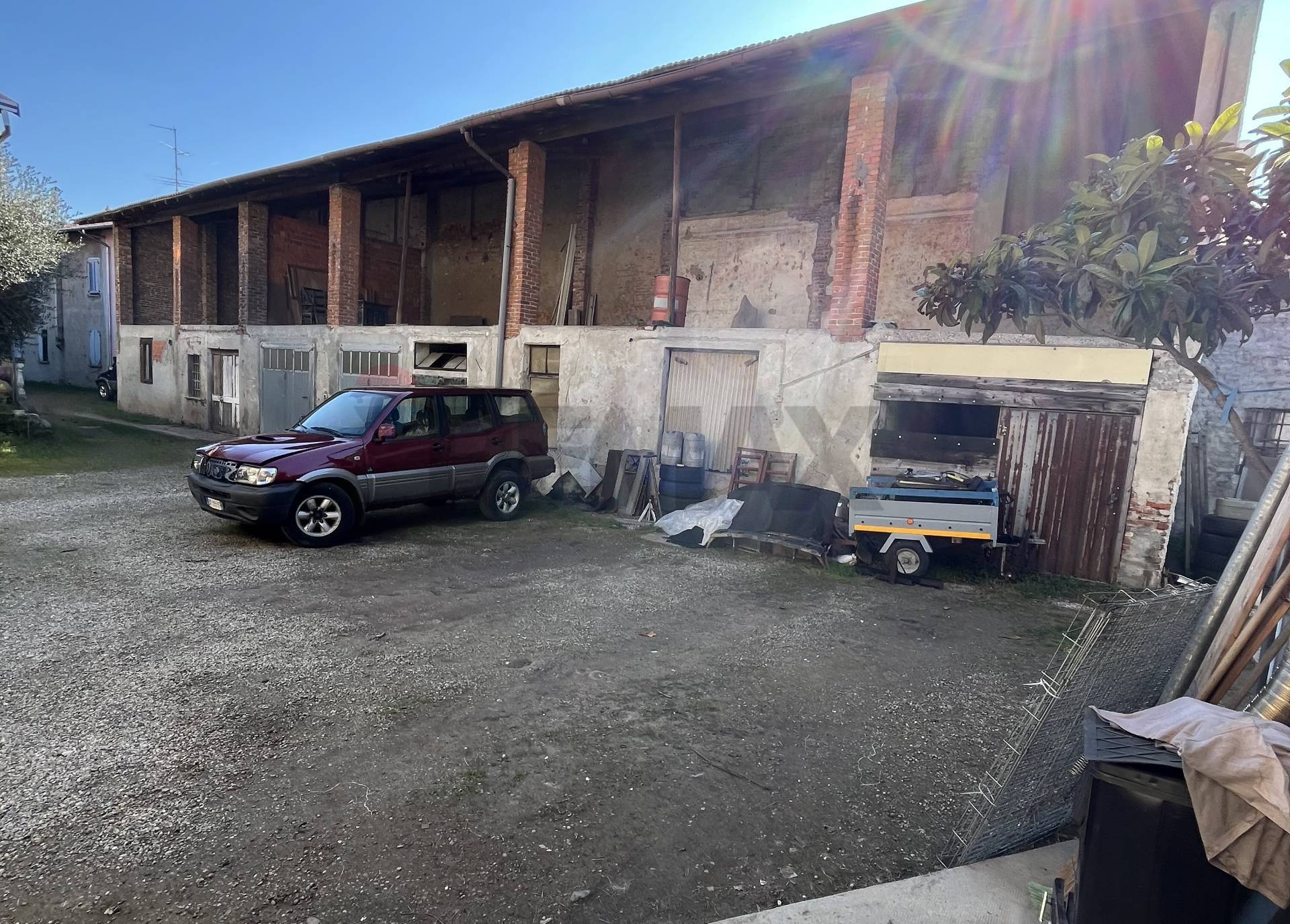 Rustico in vendita a Vanzaghello