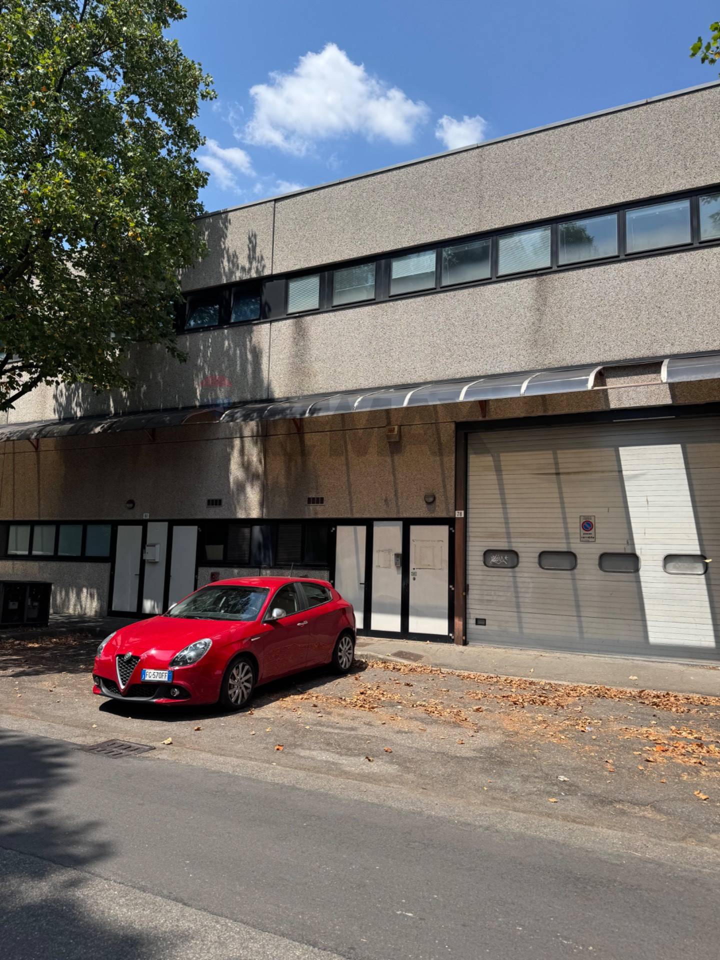 Ufficio in affitto a Legnano, Oltrestazione