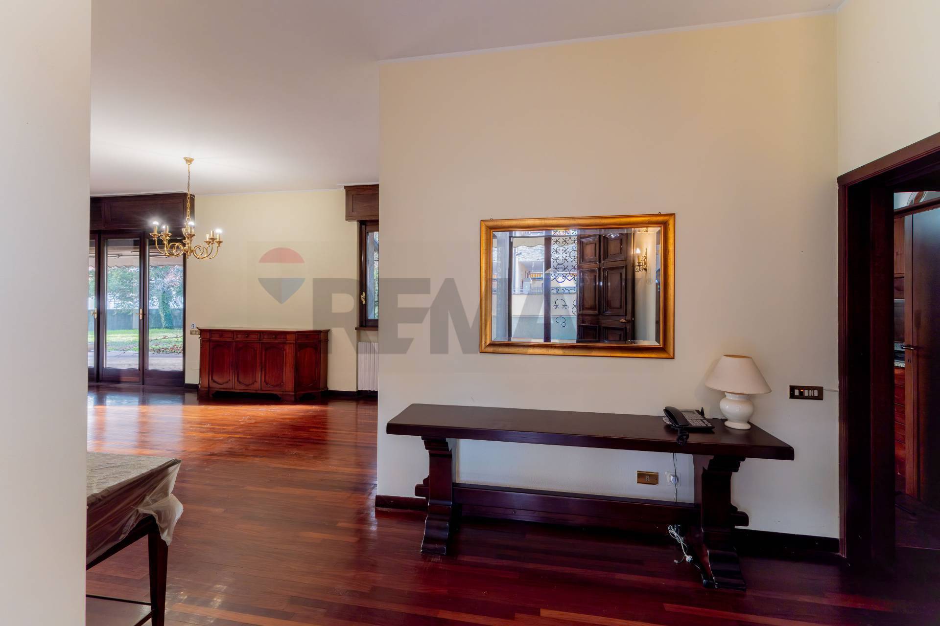 Villa singola in vendita a Parabiago