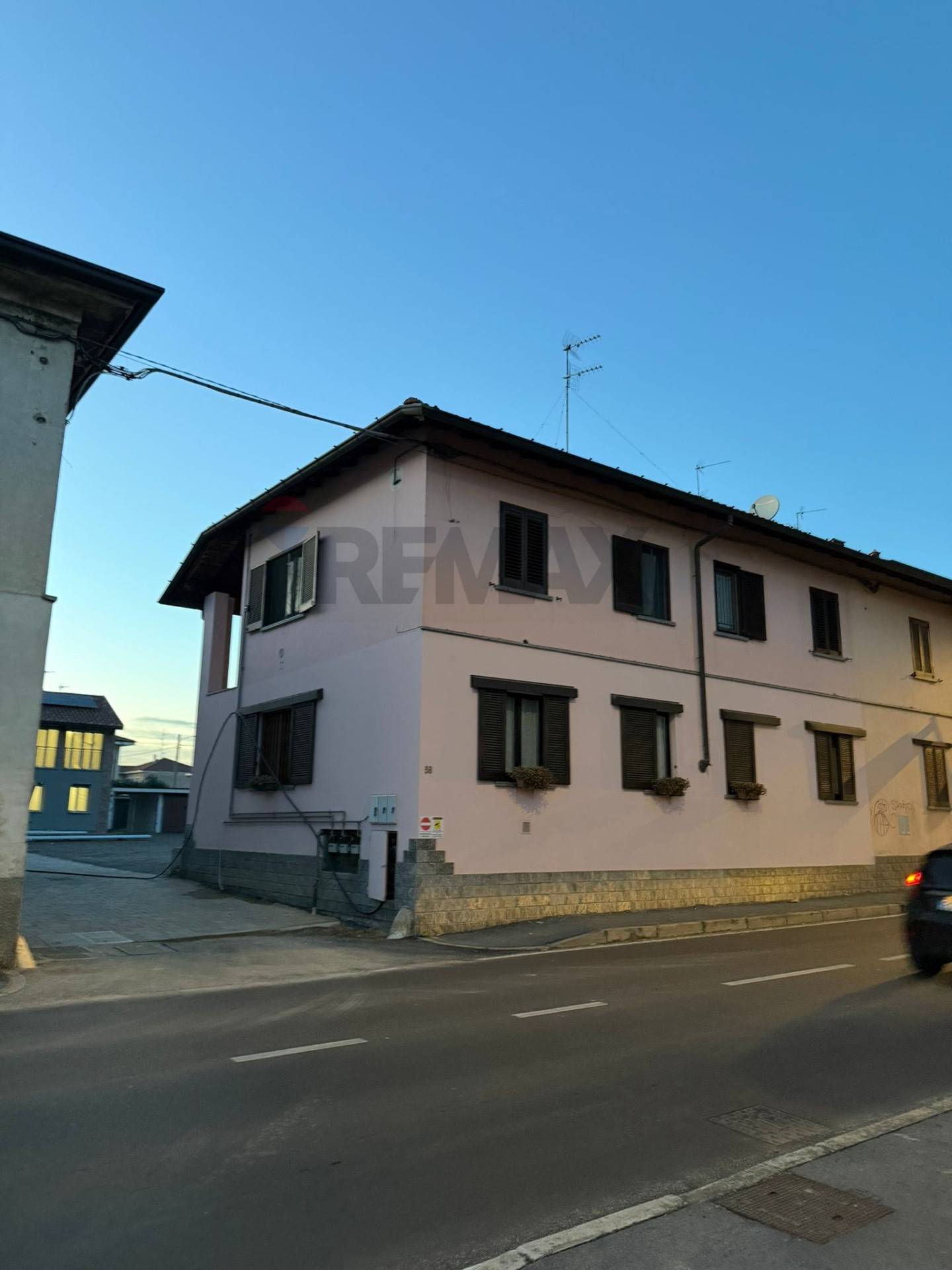 Casa Semindipendente in vendita a Saronno