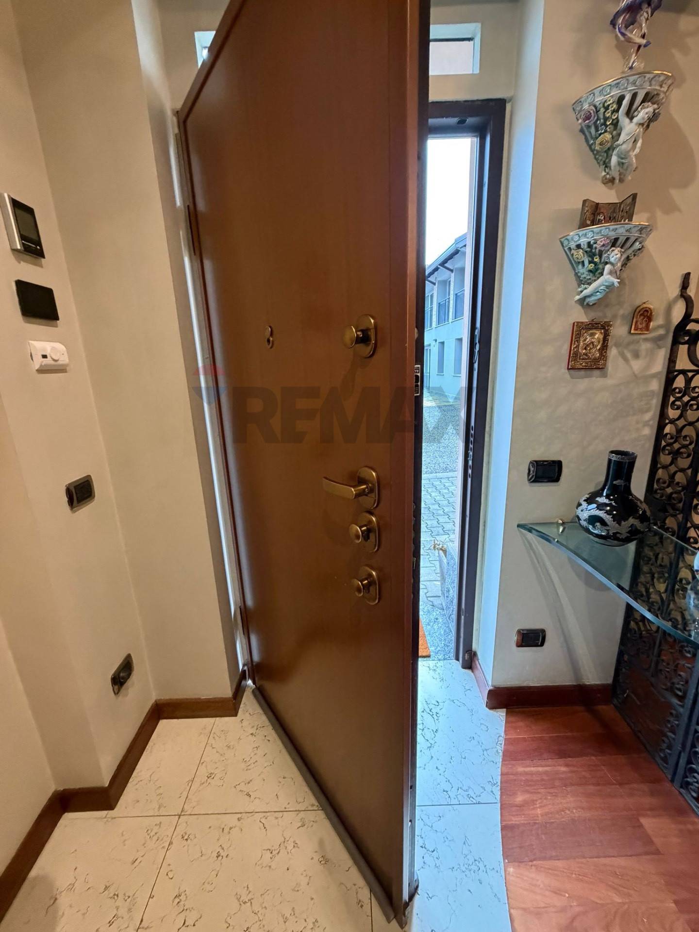 Casa Semindipendente in vendita a Saronno