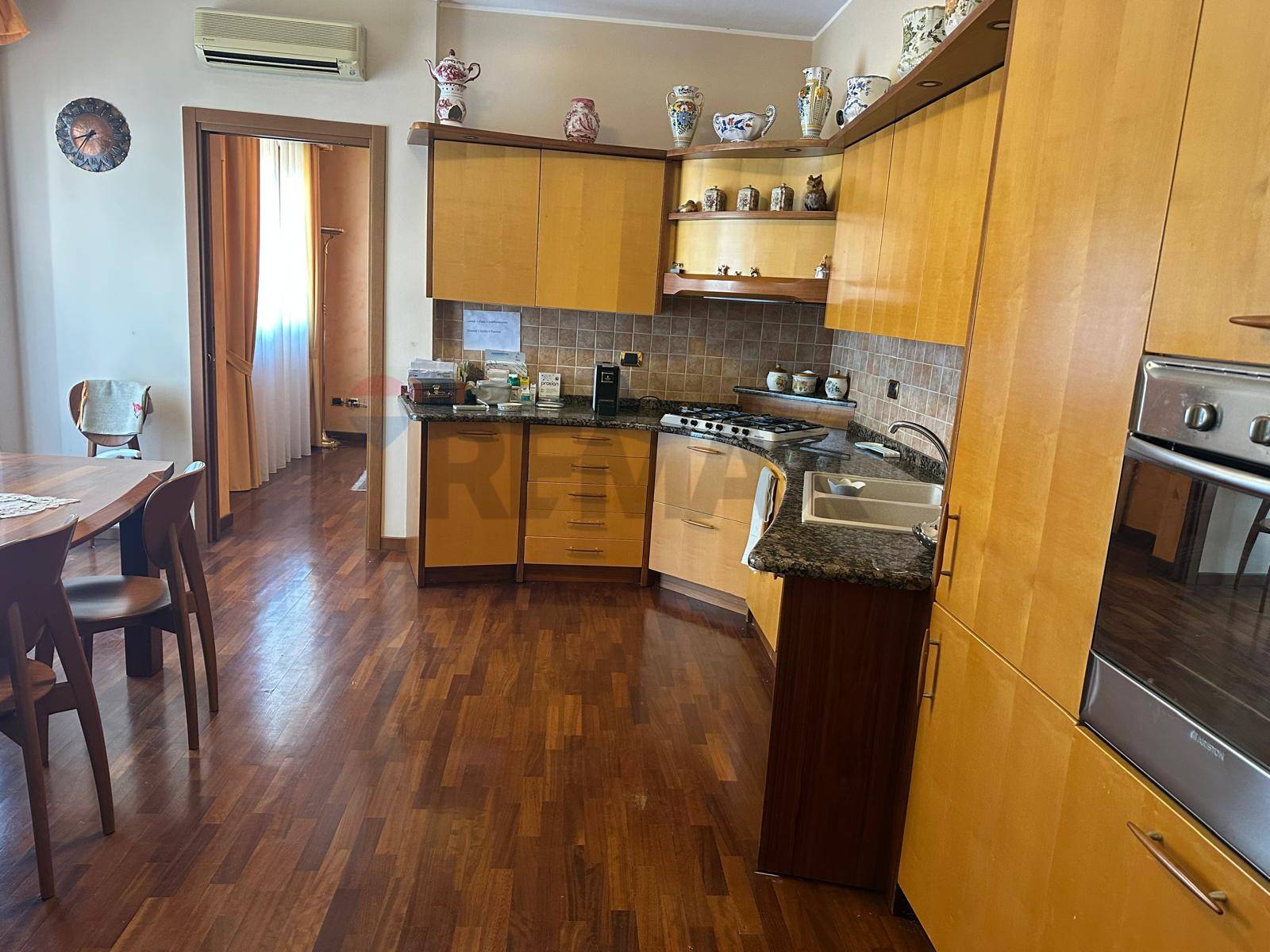 Appartamento in vendita a Legnano, Piscina