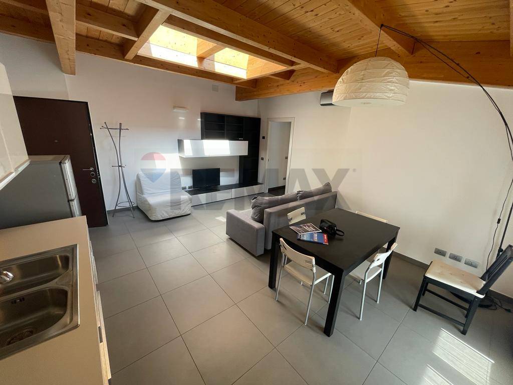 Attico/Mansarda in affitto a Milano, Washington