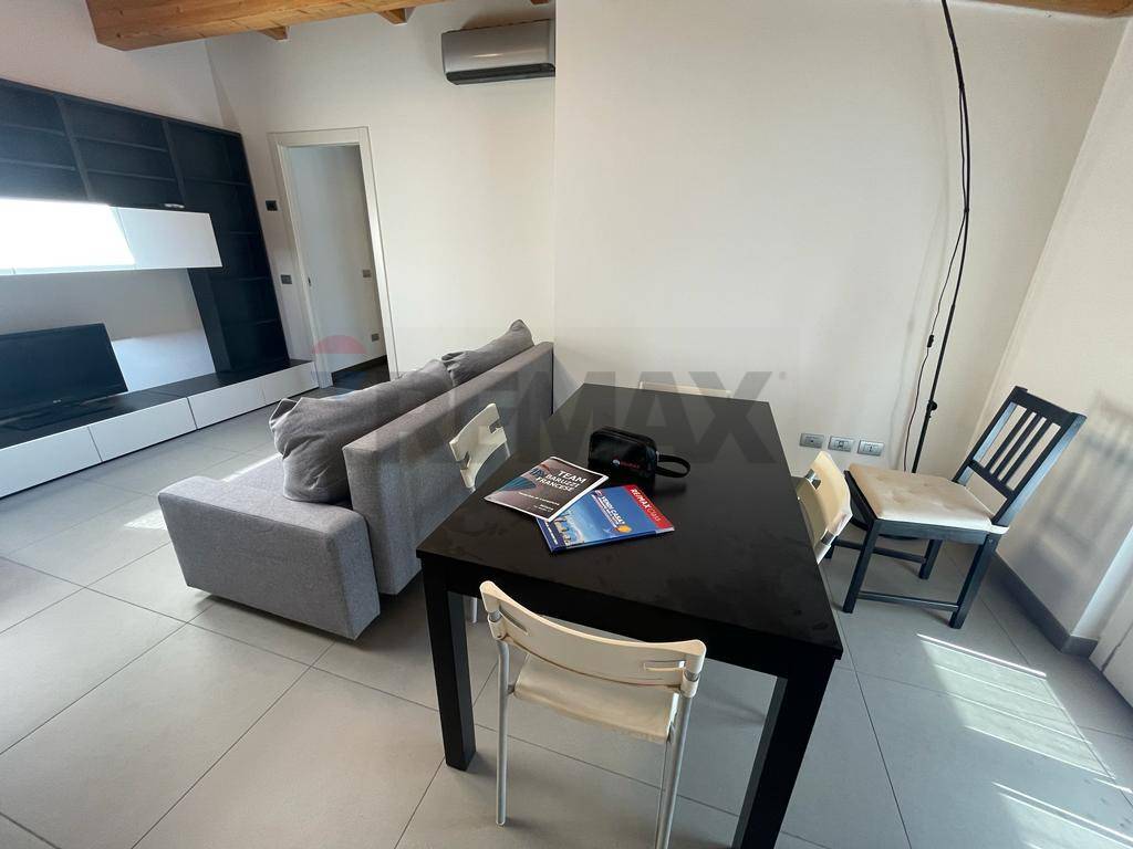 Attico/Mansarda in affitto a Milano, Washington