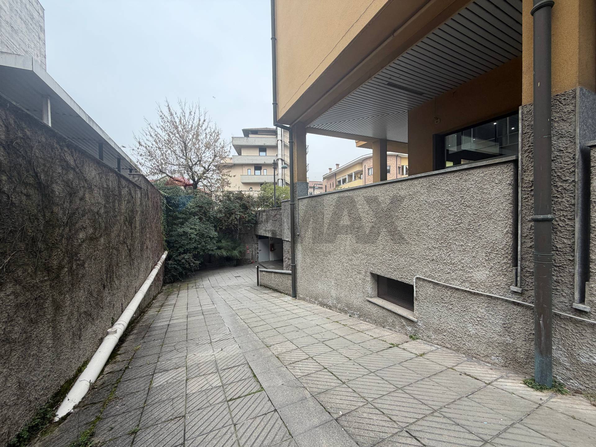 Garage/Box in affitto a Parabiago