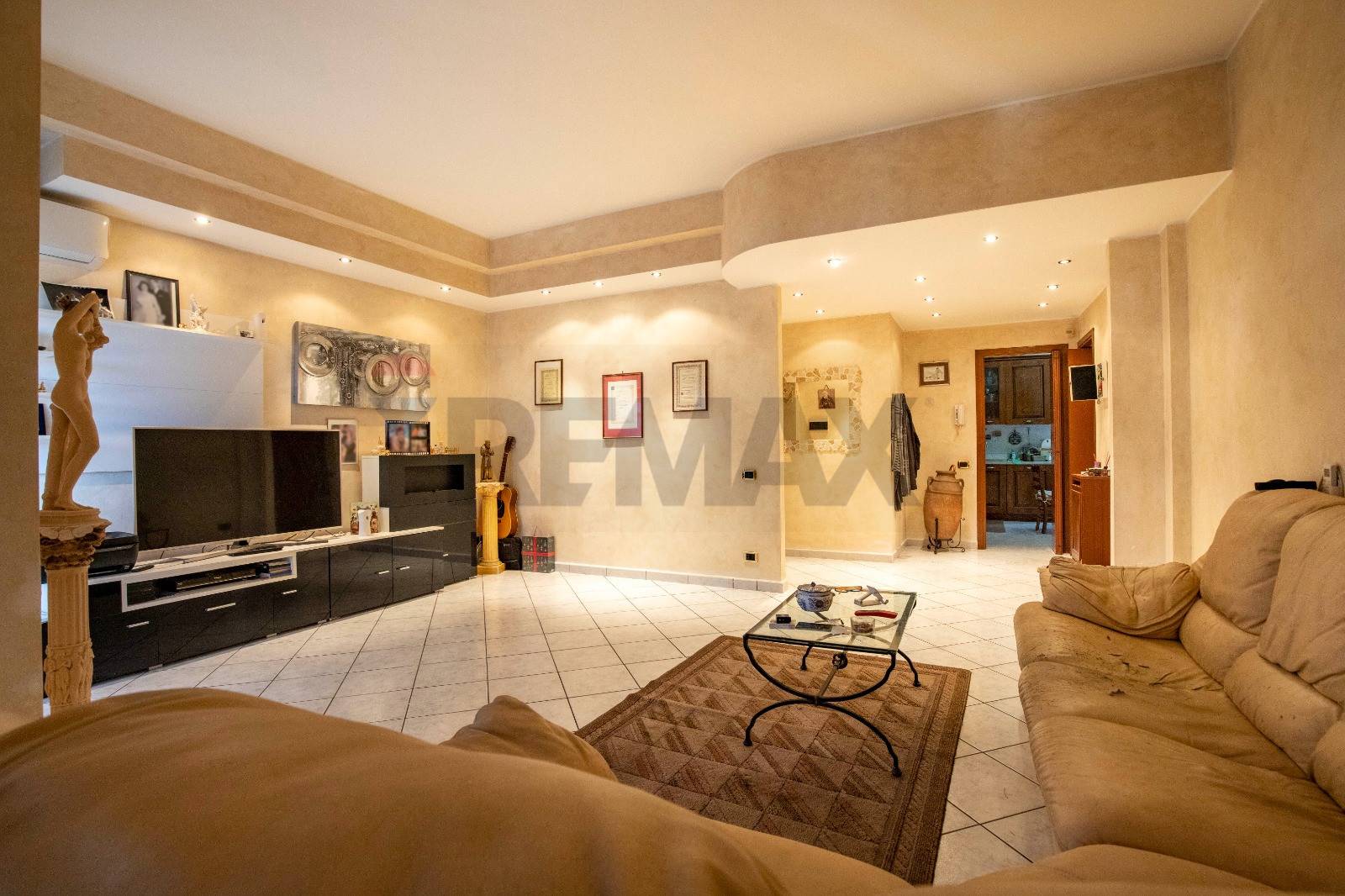 Appartamento in vendita a Legnano, Confine Con S. Giorgio S/L