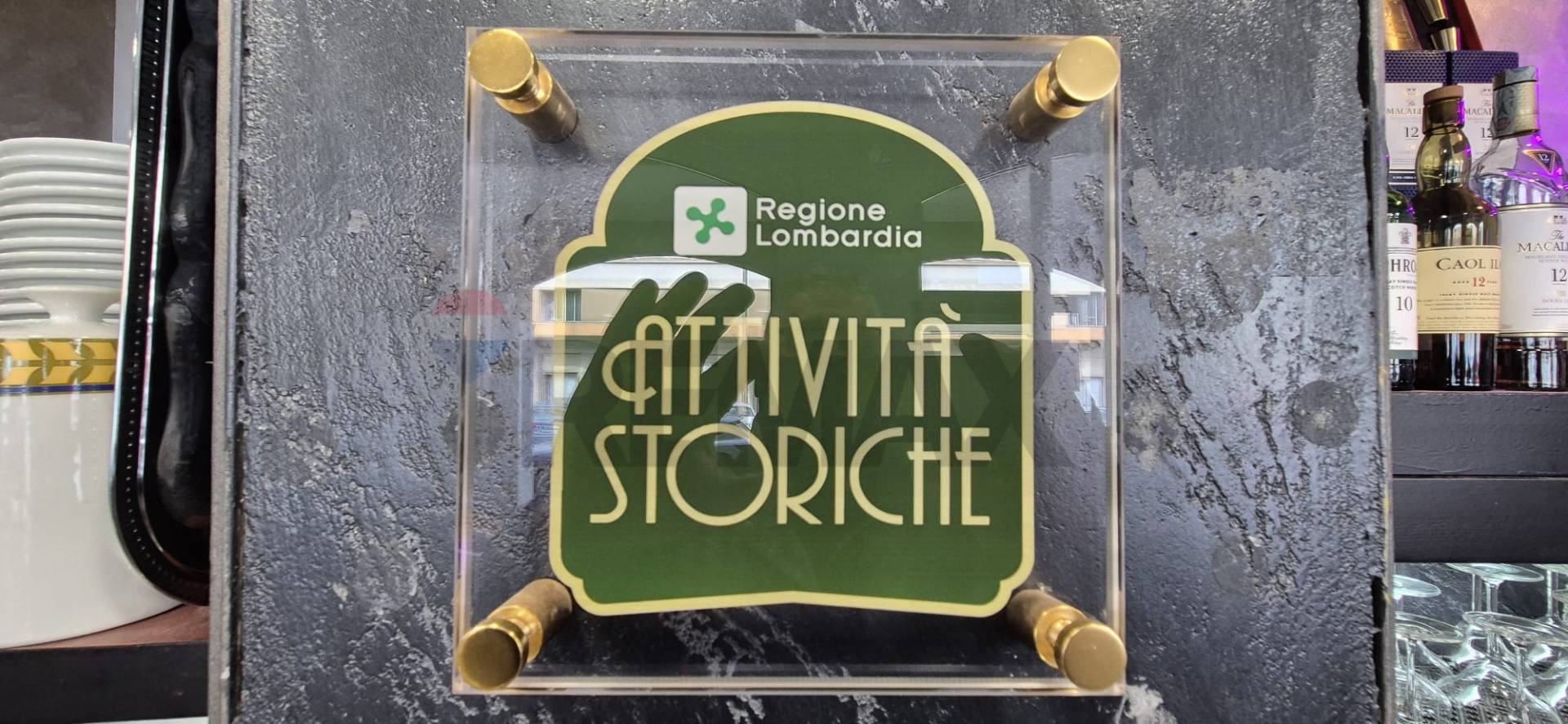 Bar in vendita a Busto Arsizio, Centro