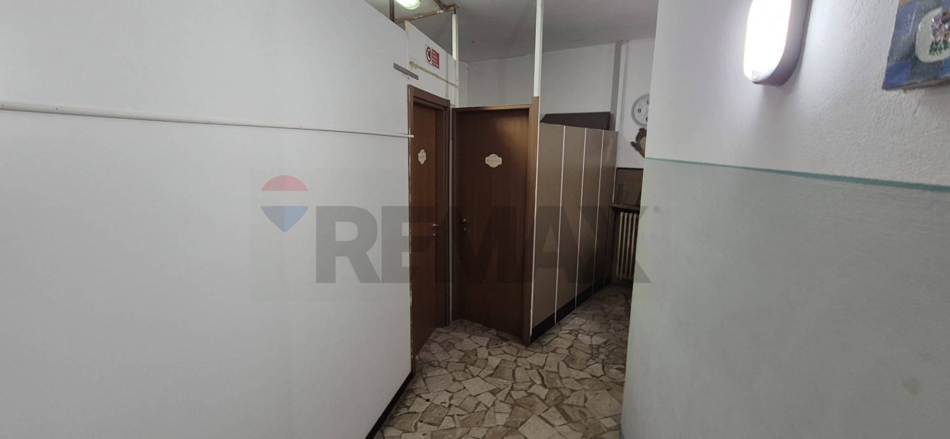 Bar in vendita a Busto Arsizio, Centro