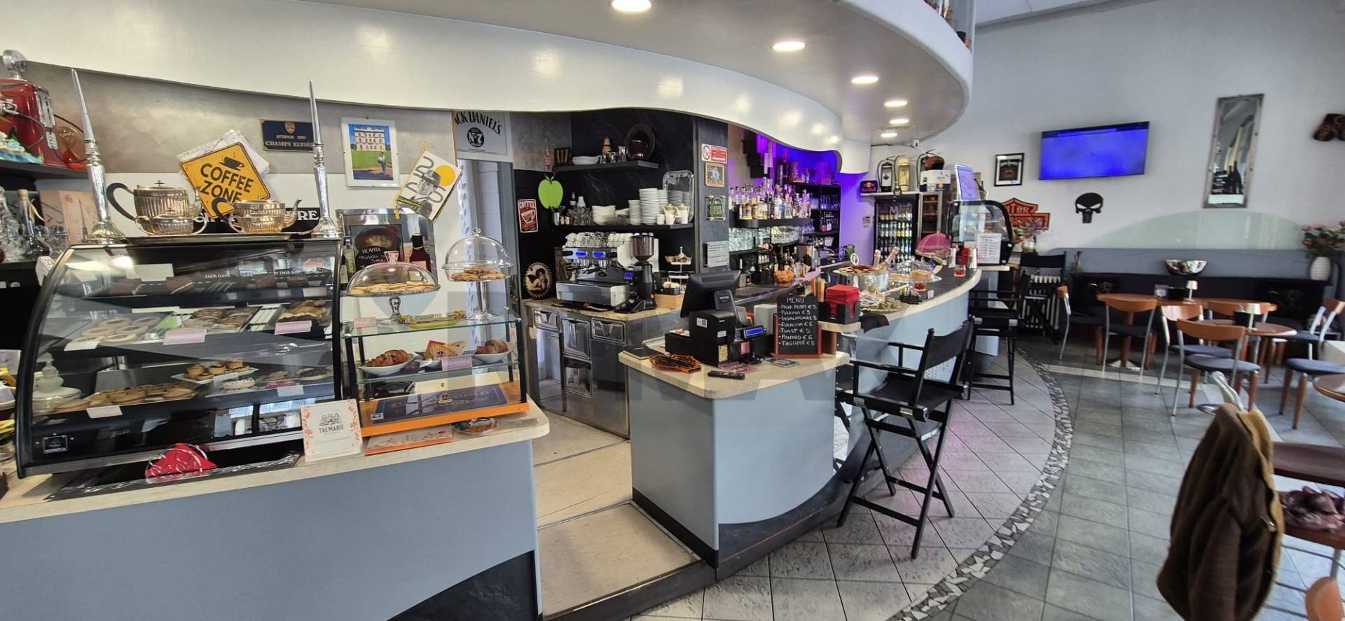 Bar in vendita a Busto Arsizio, Centro