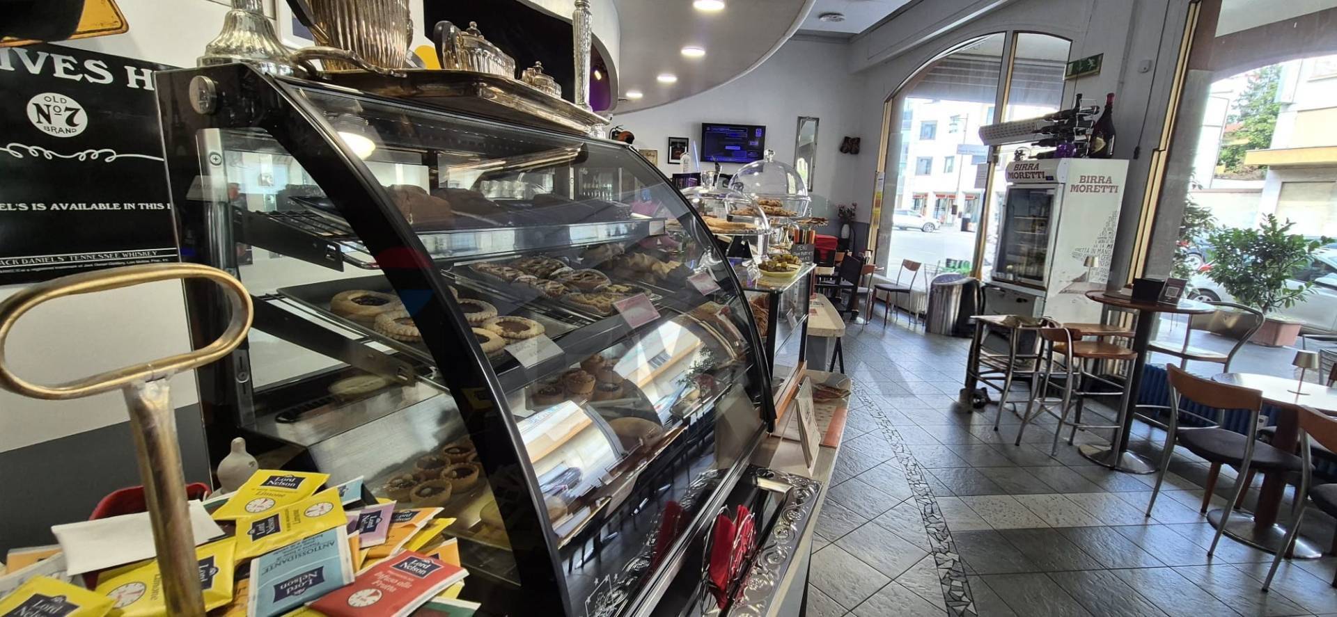 Bar in vendita a Busto Arsizio, Centro