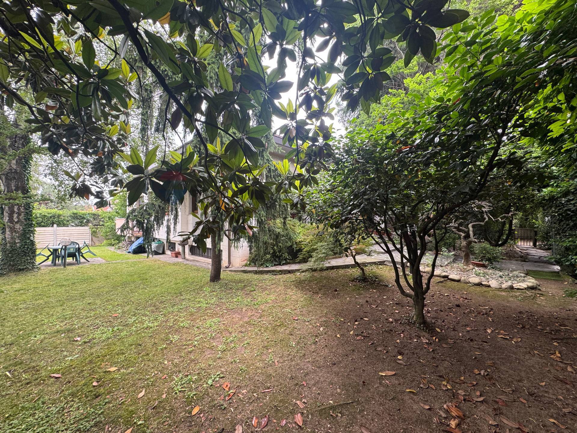 Villa singola in vendita a Legnano, Saronnese